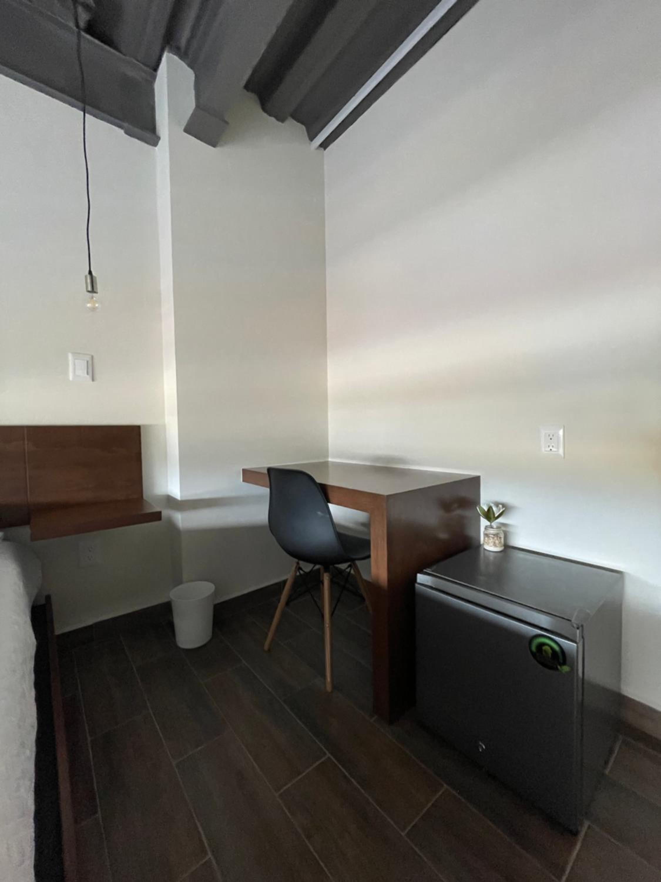 TORRE YAX-CHE URBAN CENTER