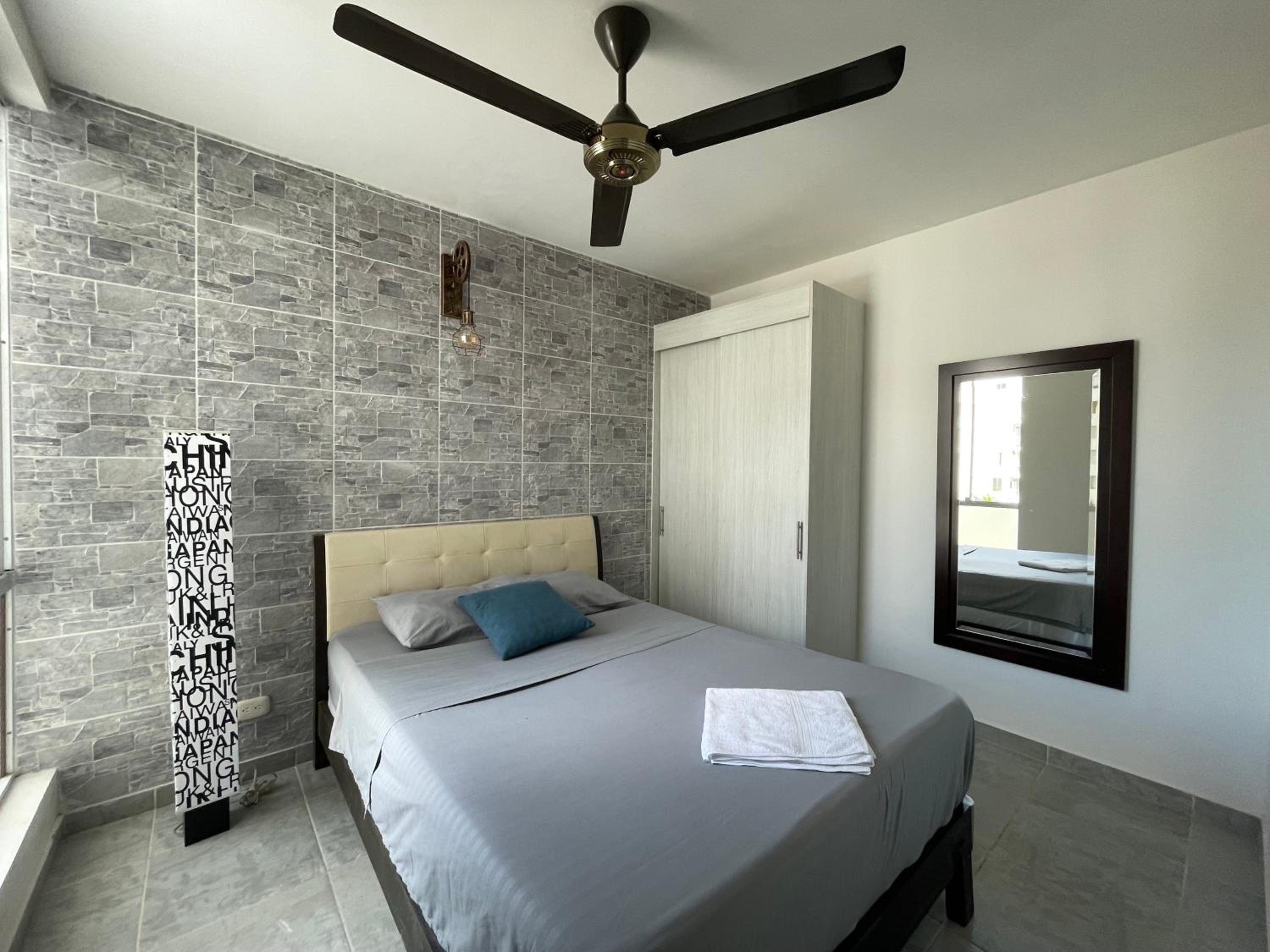 Apto nuevo en Girardot, piscina, BBQ, terraza.