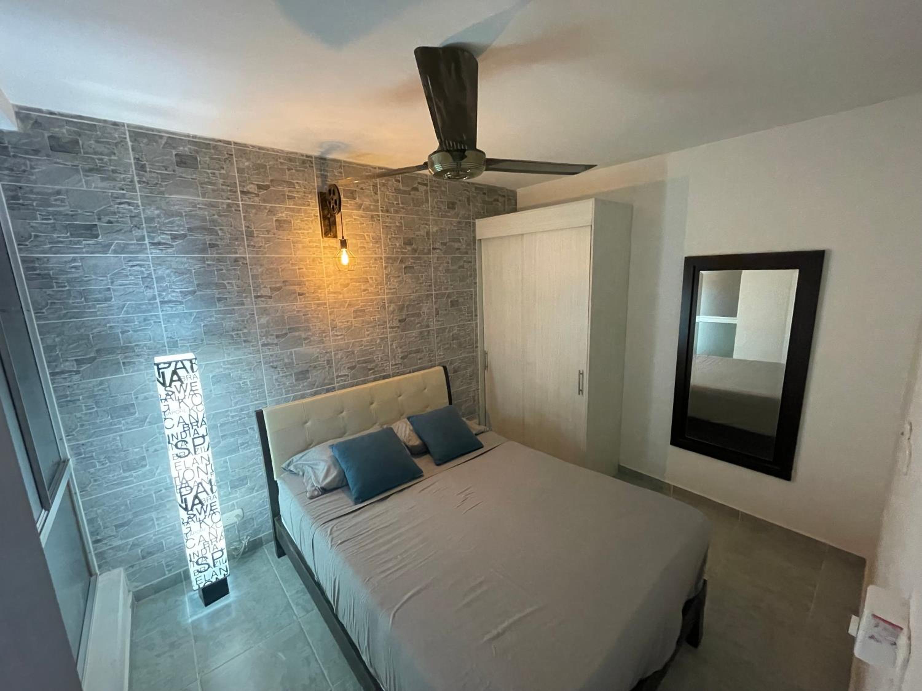 Apto nuevo en Girardot, piscina, BBQ, terraza.