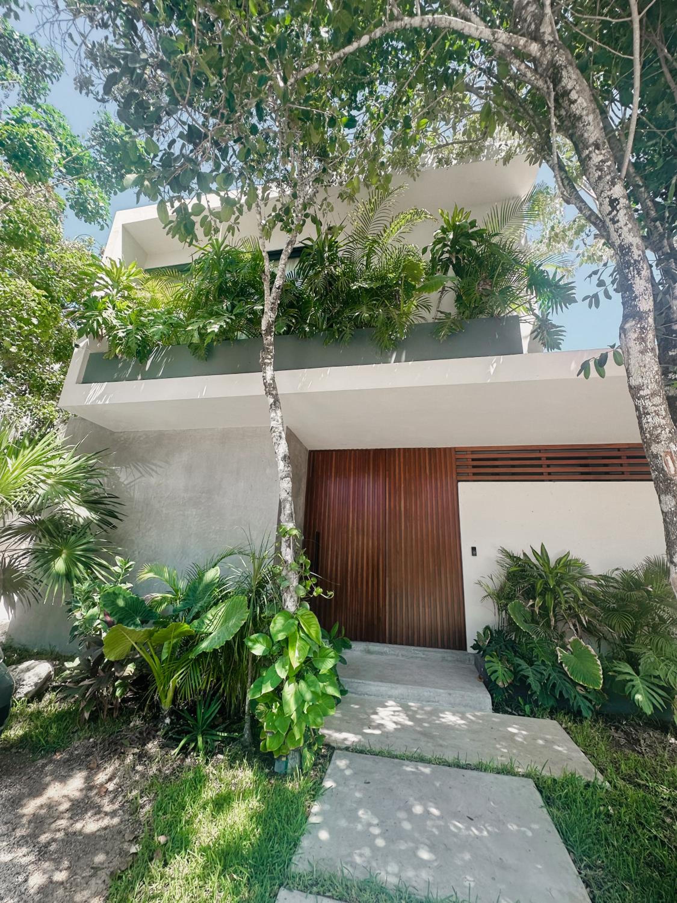 Luxury Modern Villa Puerto Aventuras - Rivera Maya view 2