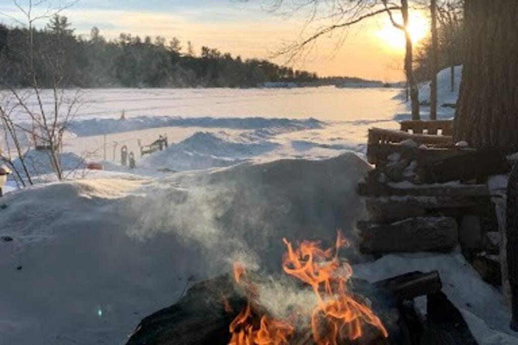 5 Bedroom Kennebec Lake House with 3 King Beds