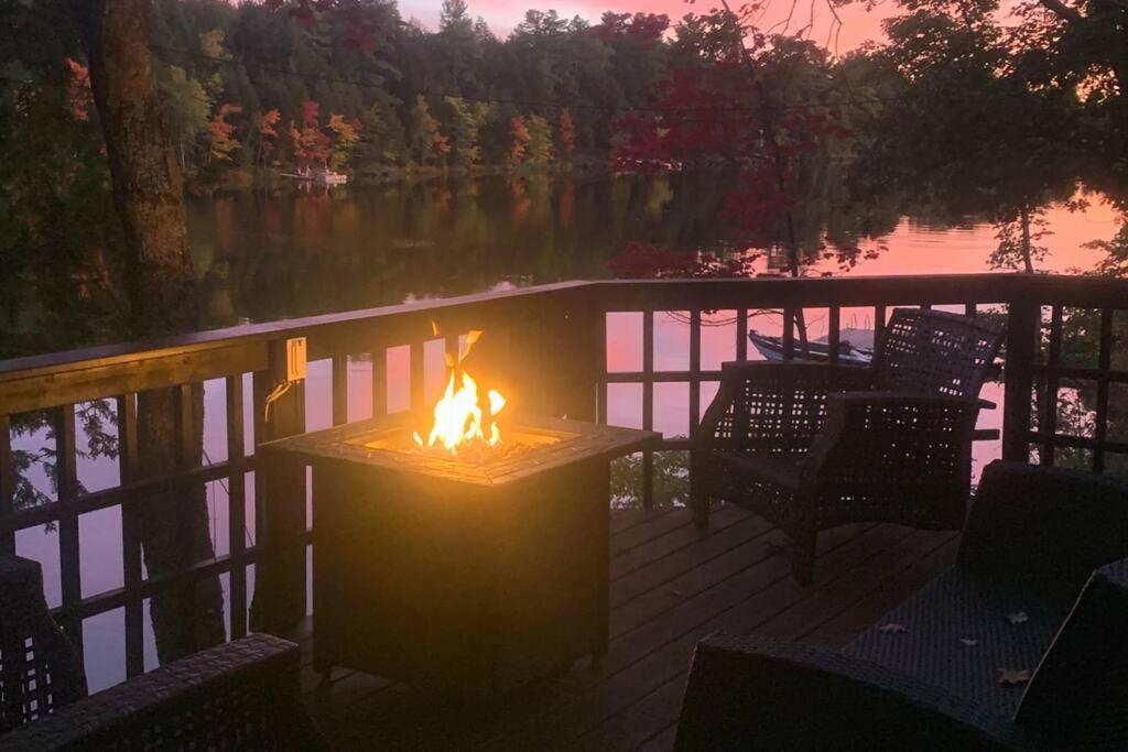 5 Bedroom Kennebec Lake House with 3 King Beds