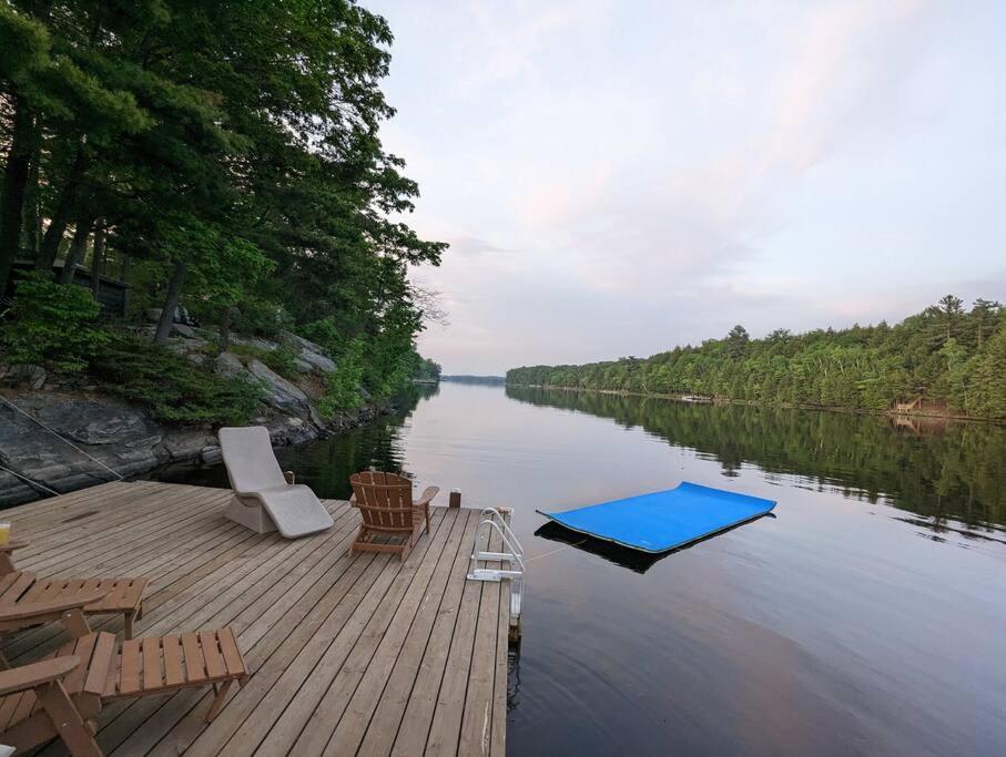 5 Bedroom Kennebec Lake House with 3 King Beds