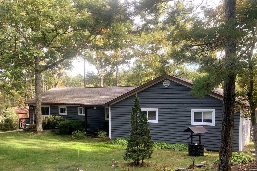 5 Bedroom Kennebec Lake House with 3 King Beds