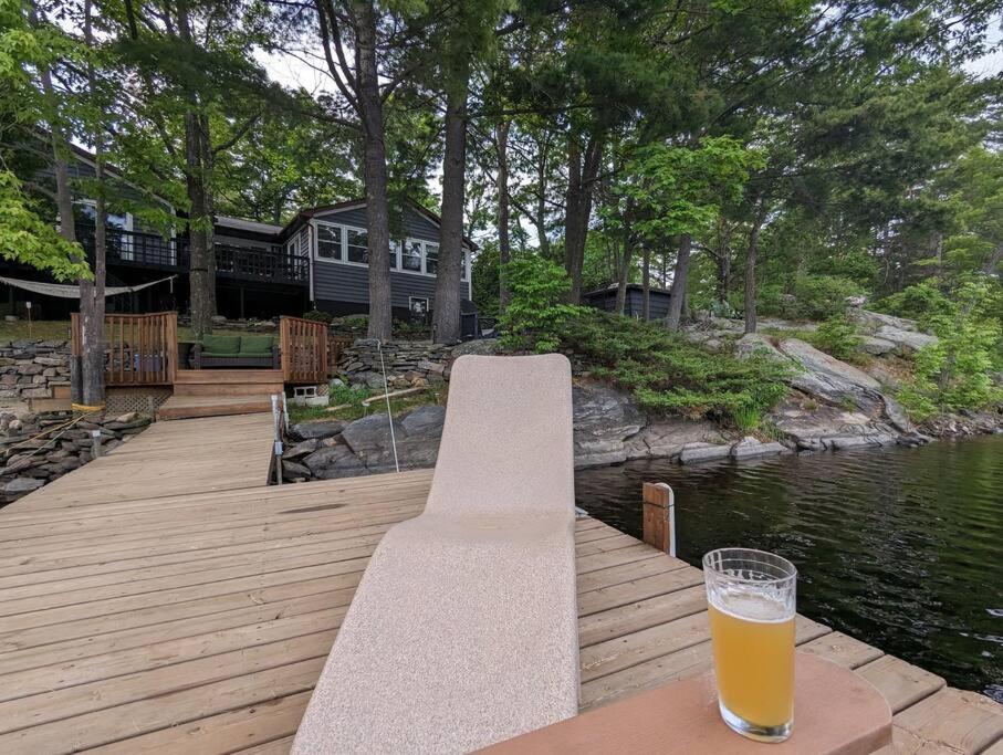 5 Bedroom Kennebec Lake House with 3 King Beds