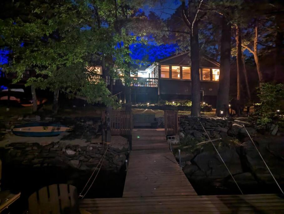5 Bedroom Kennebec Lake House with 3 King Beds