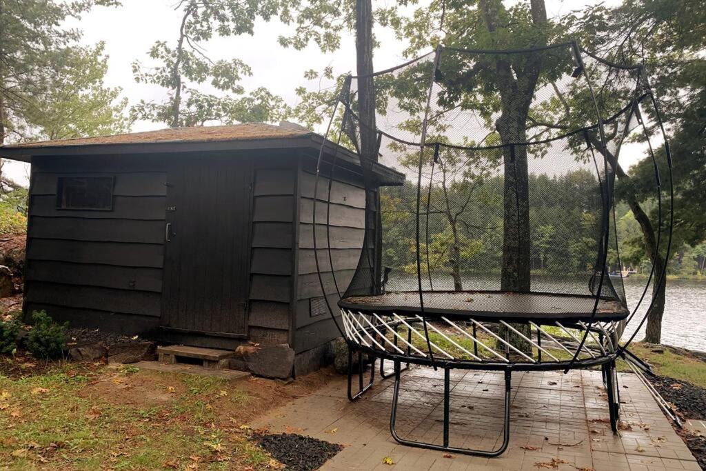 5 Bedroom Kennebec Lake House with 3 King Beds
