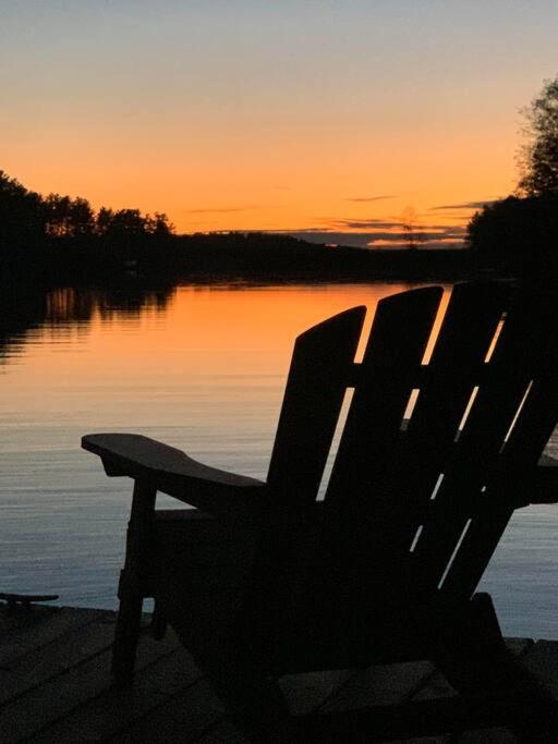 5 Bedroom Kennebec Lake House with 3 King Beds