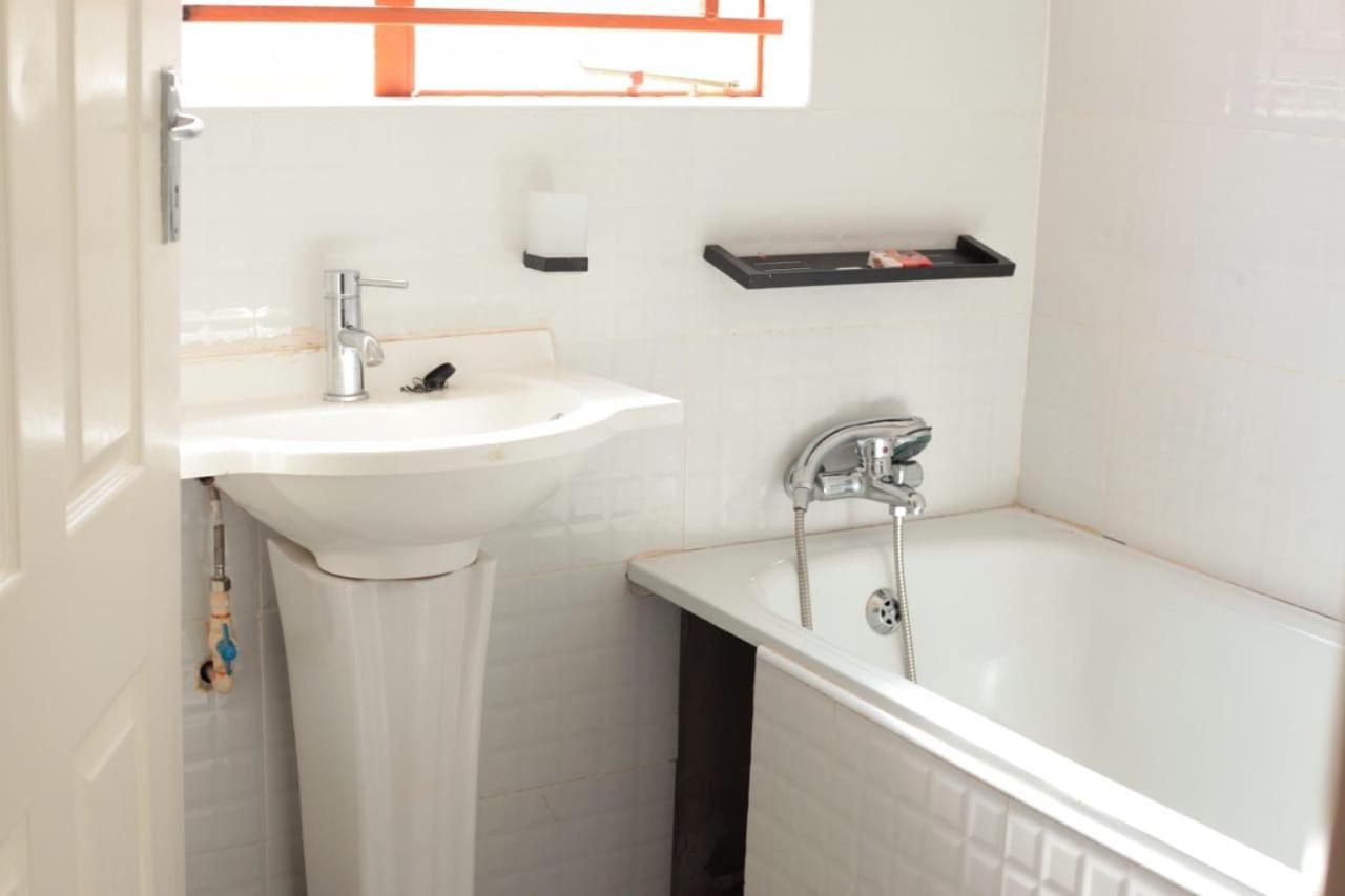 Magodi Place - Serviced & Airconditioned Apartment view 5