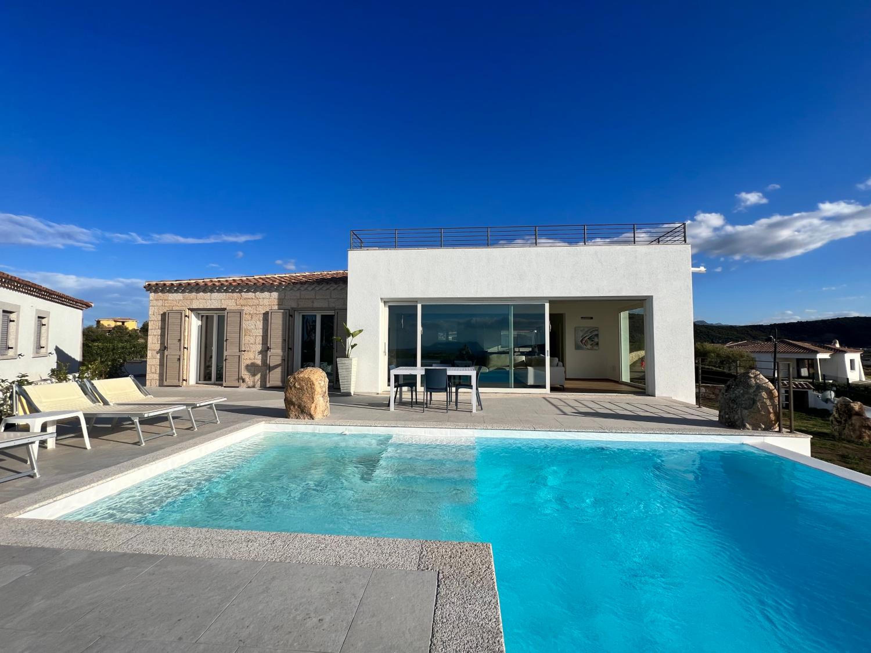 Villa Maxs