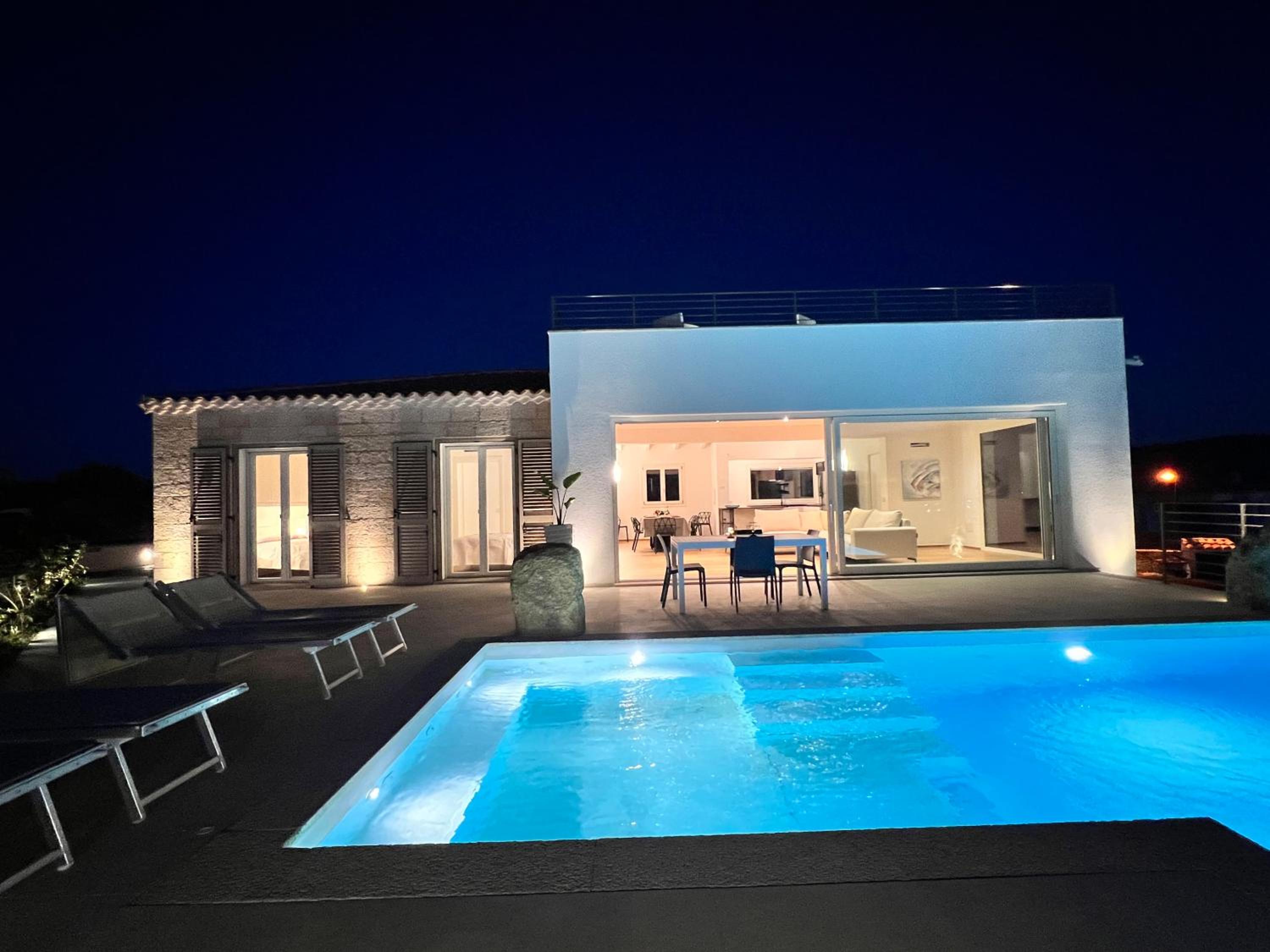 Villa Maxs