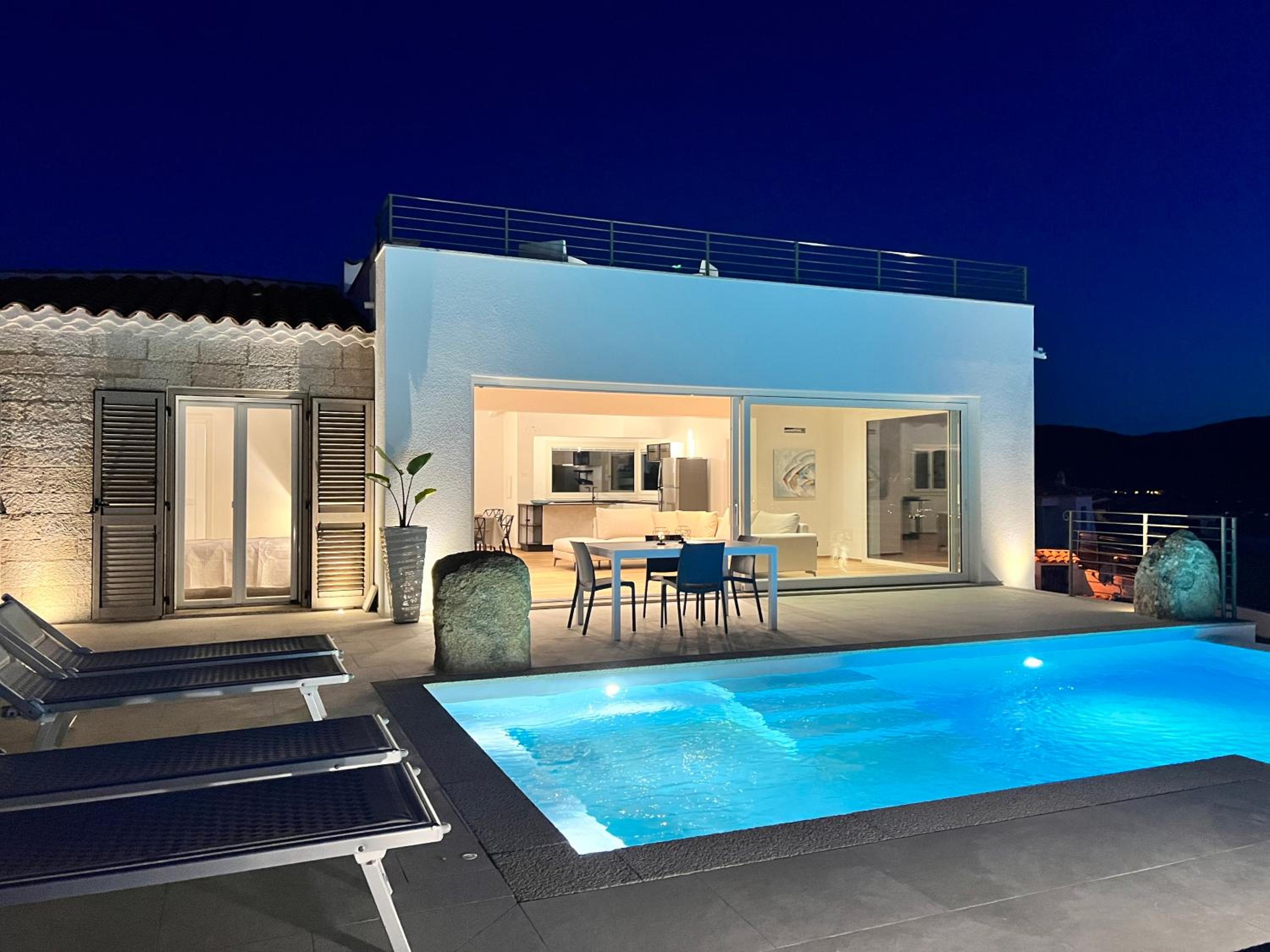 Villa Maxs
