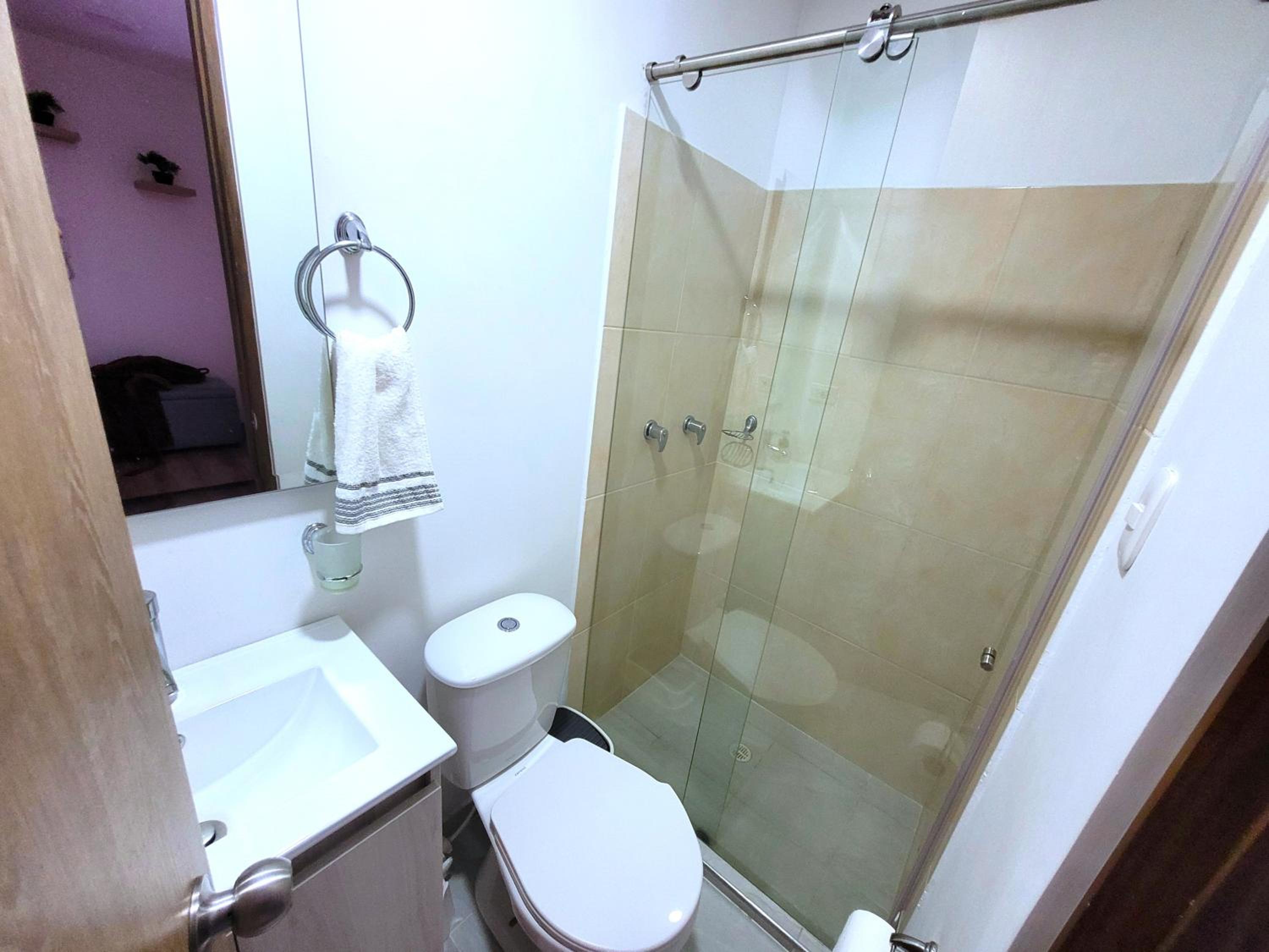 New Apartment for up to 5 People, at Bogota's northern