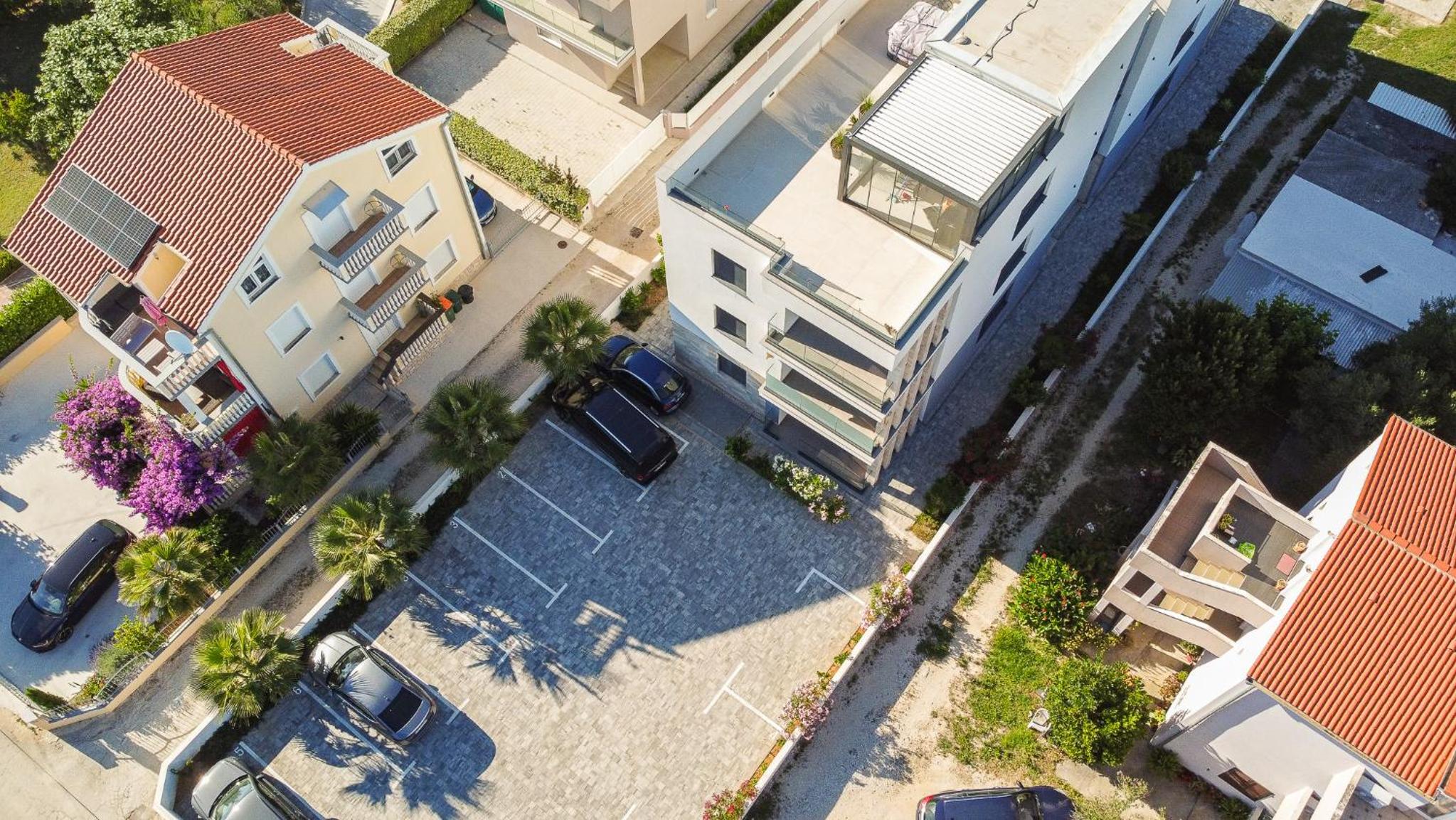 La Vista Azure by Belmont Realty