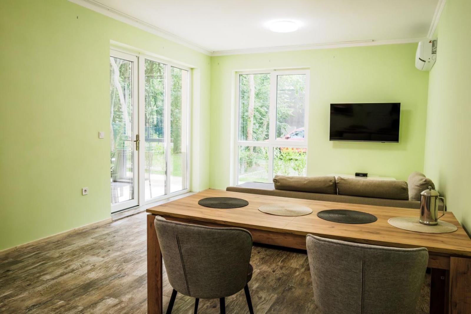 Garden Apartment Fichoza 1 - 80 m from the see