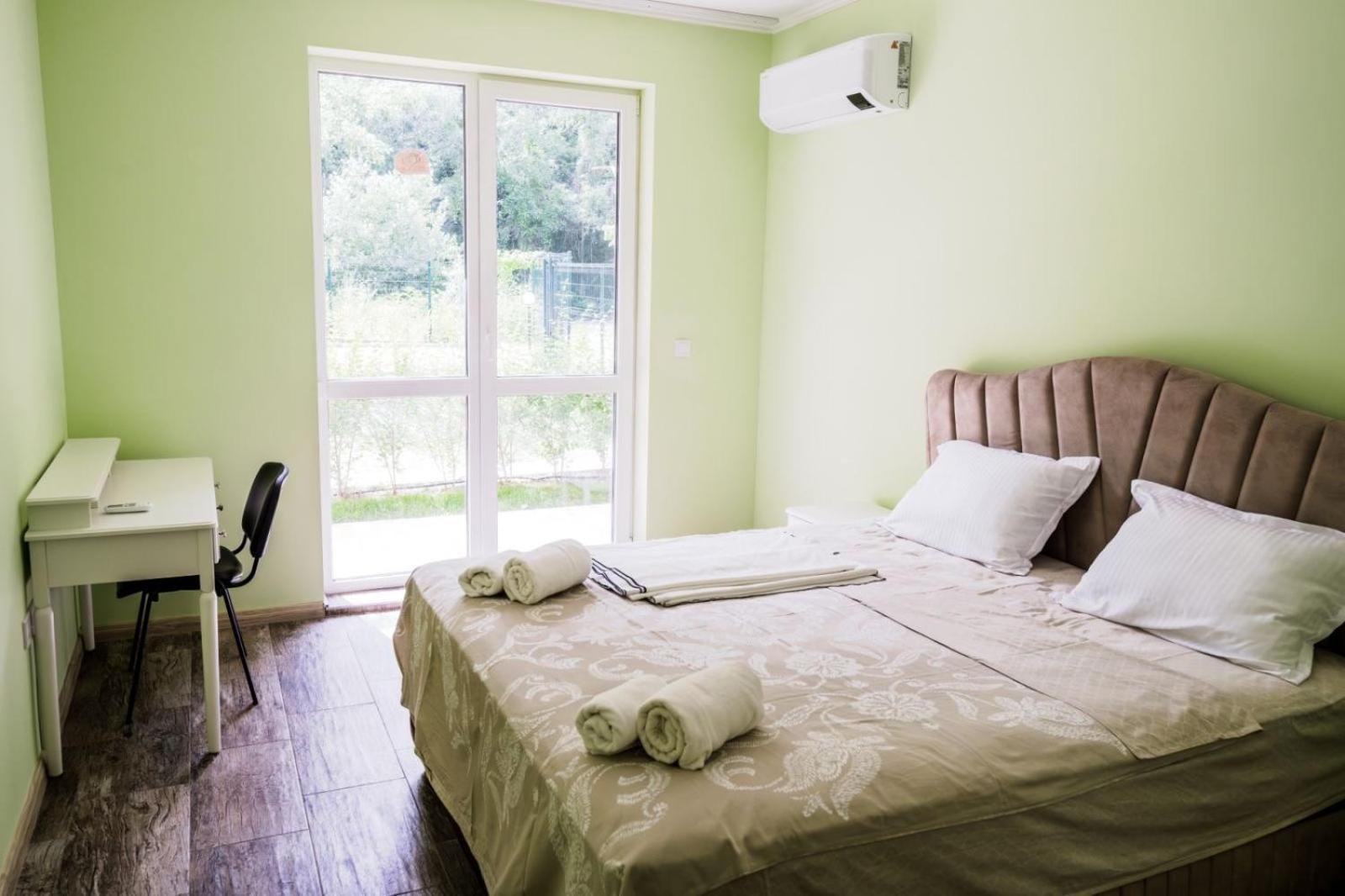 Garden Apartment Fichoza 1 - 80 m from the see