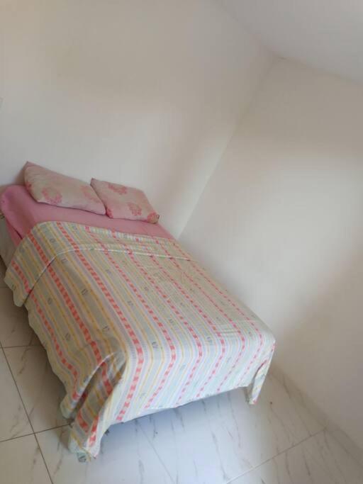 Casa em condomínio Guaratiba