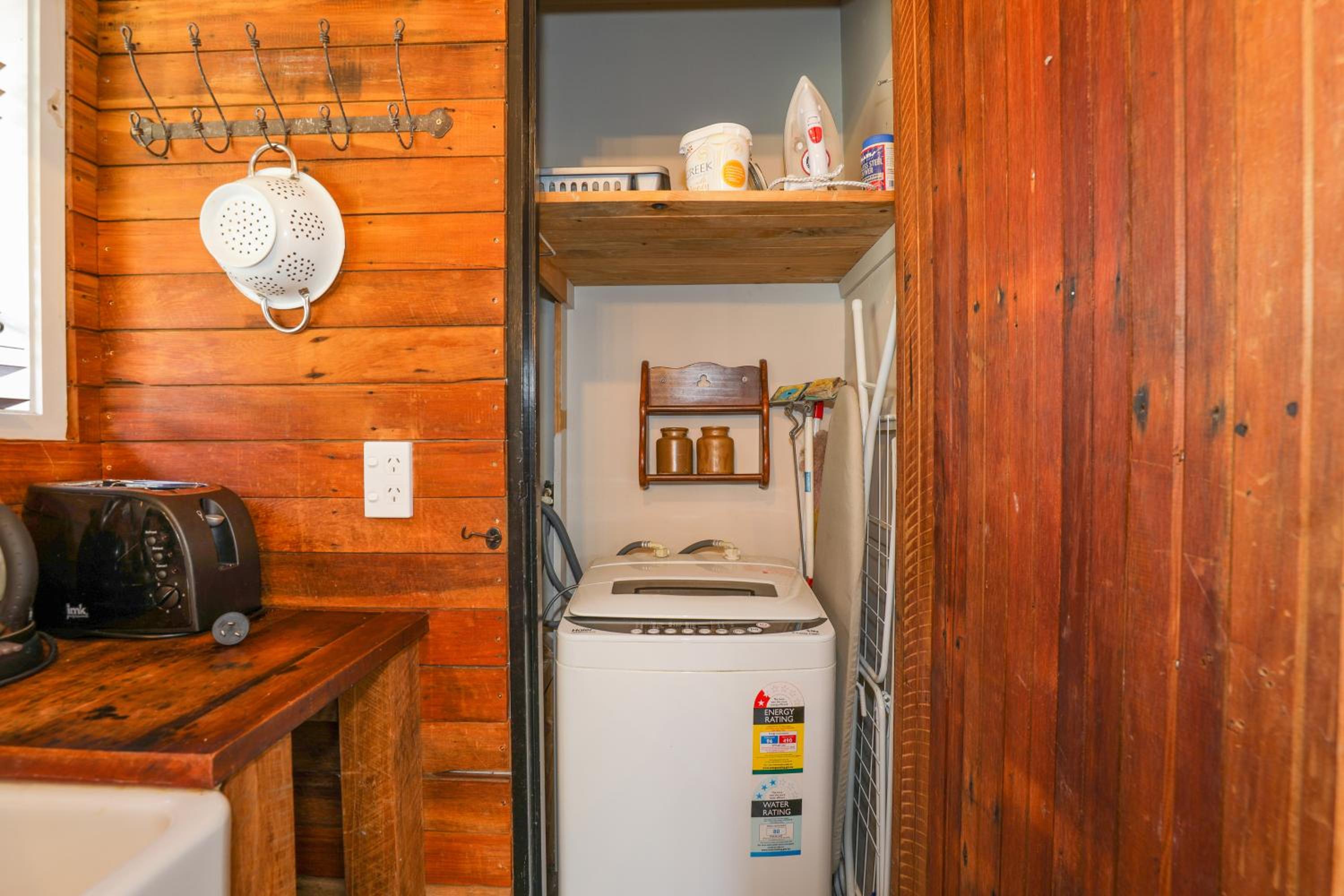 Timber Retreat - CBD location