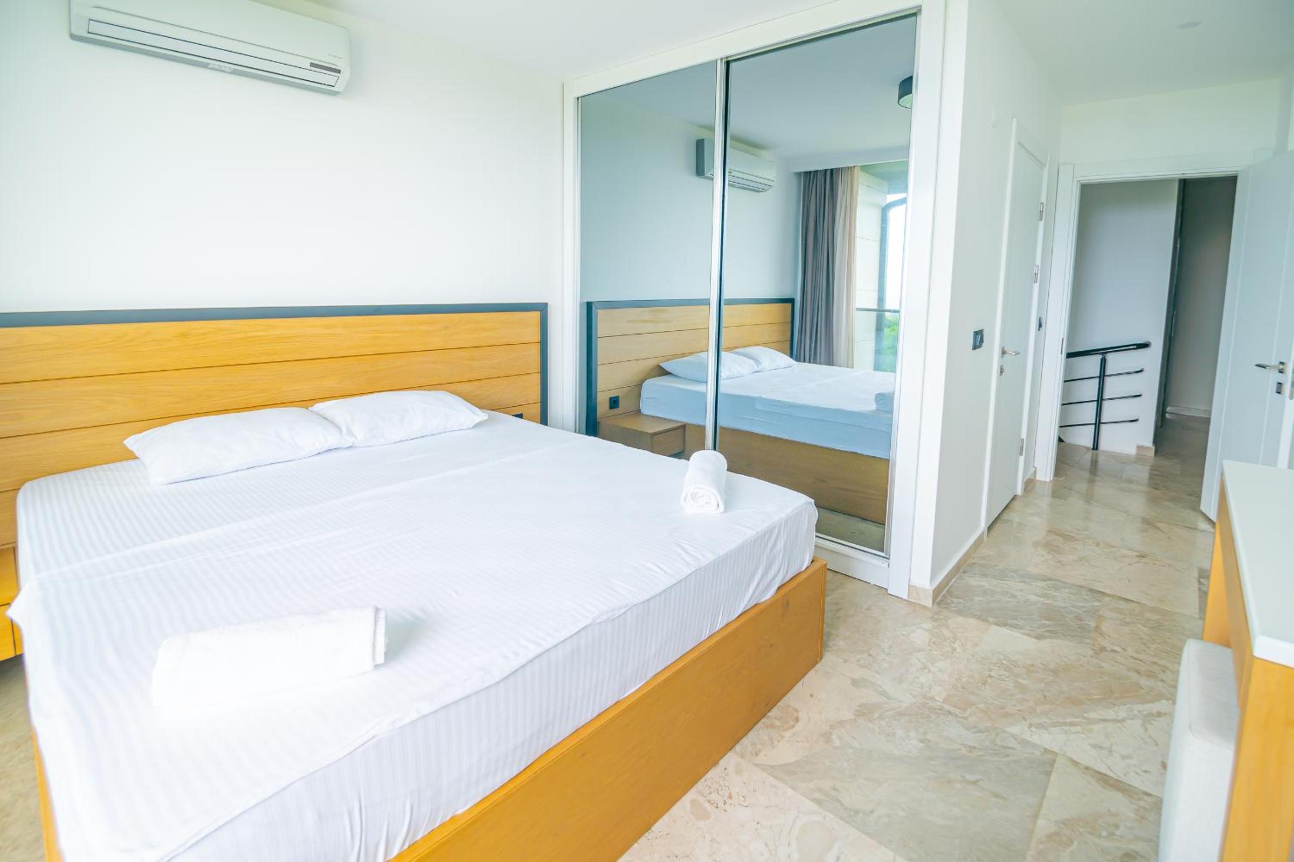 Royal Blue Istanbul - Luxury Villas