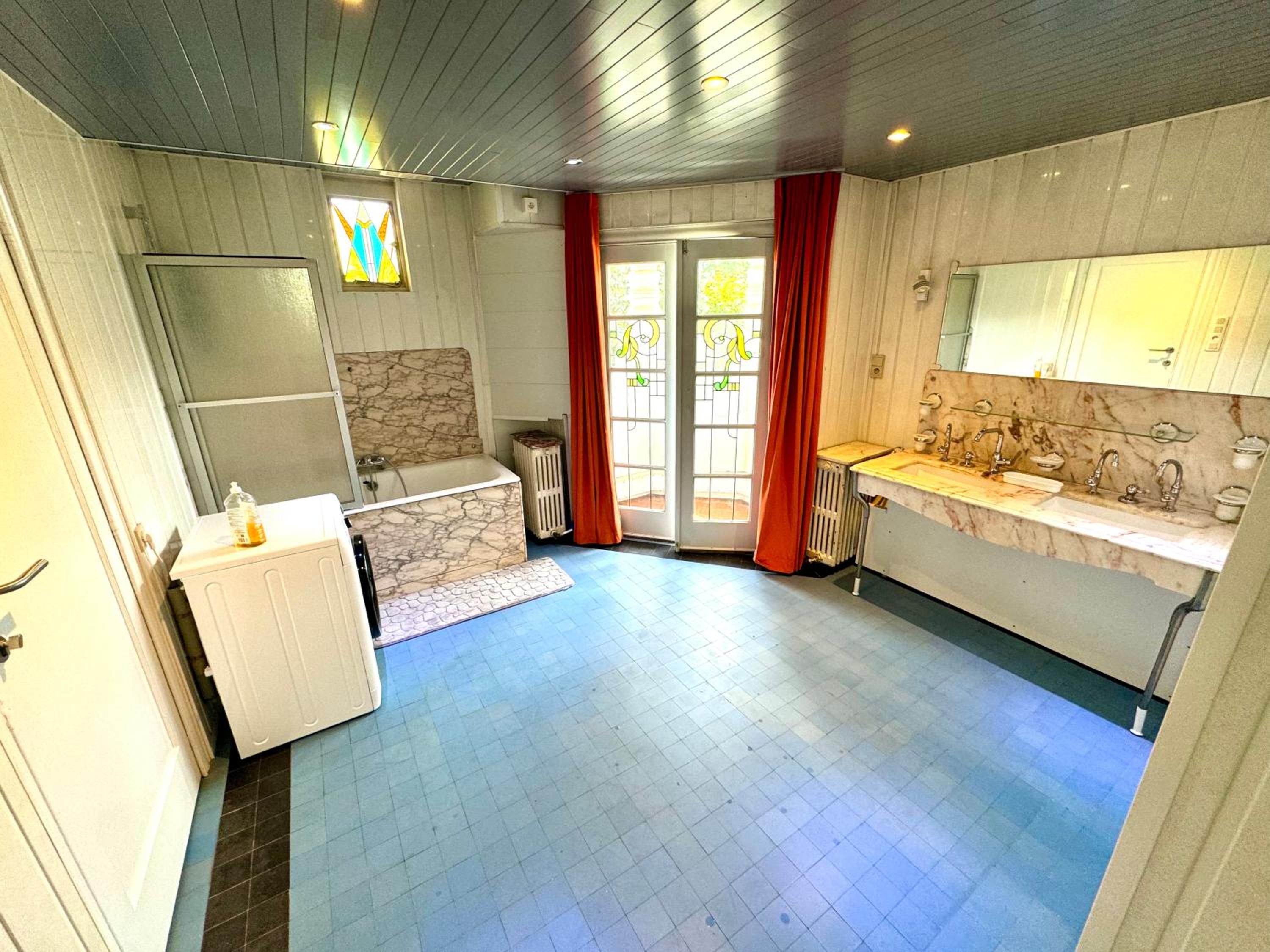 la villa dewez a loverval