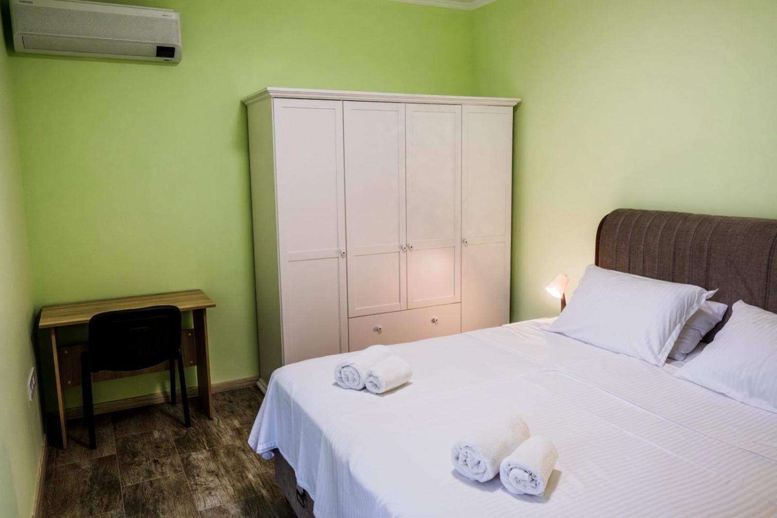 Garden Apartment Fichoza 2 - 80m from the sea