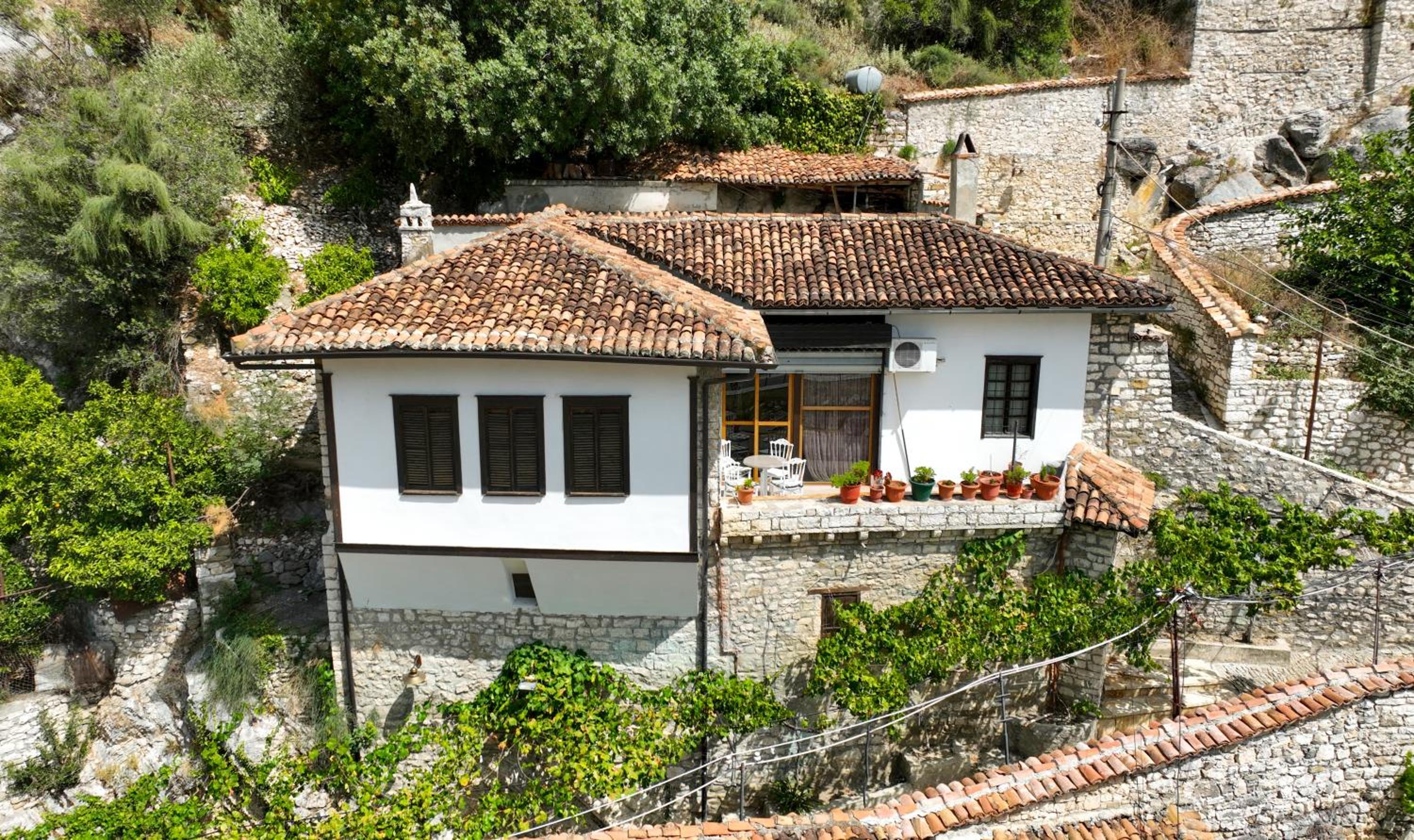 Berat Villa Lions Gate 1