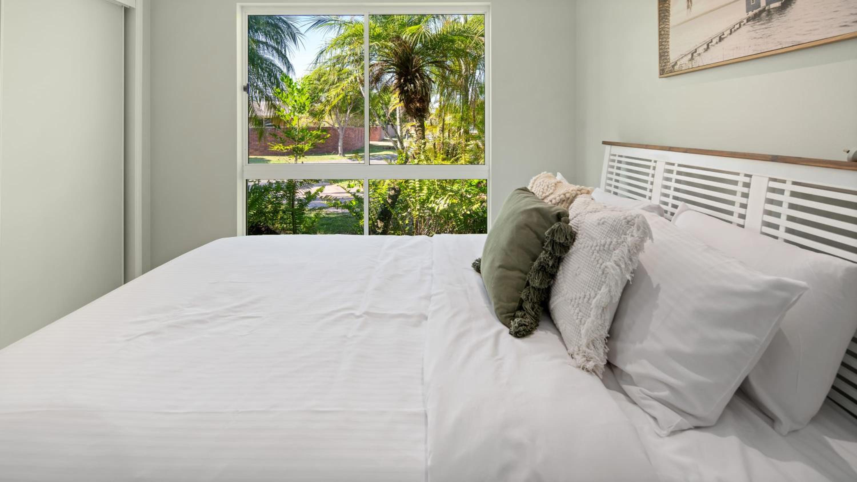 Jasmin Beach Escape