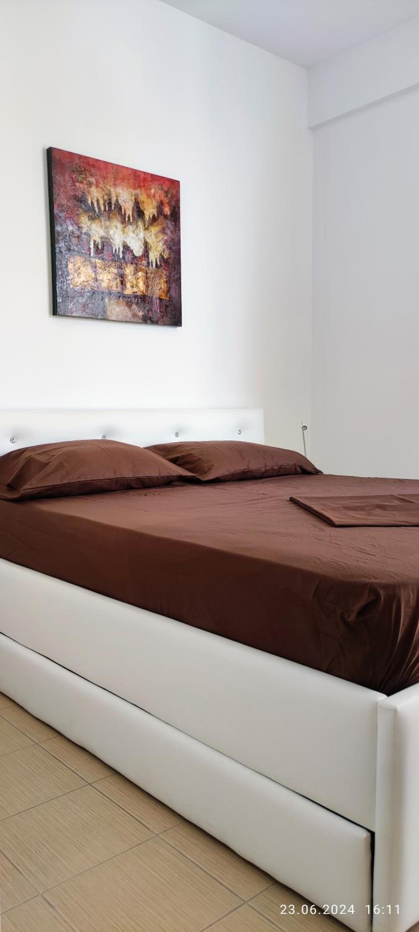 Pilot Apartments 2