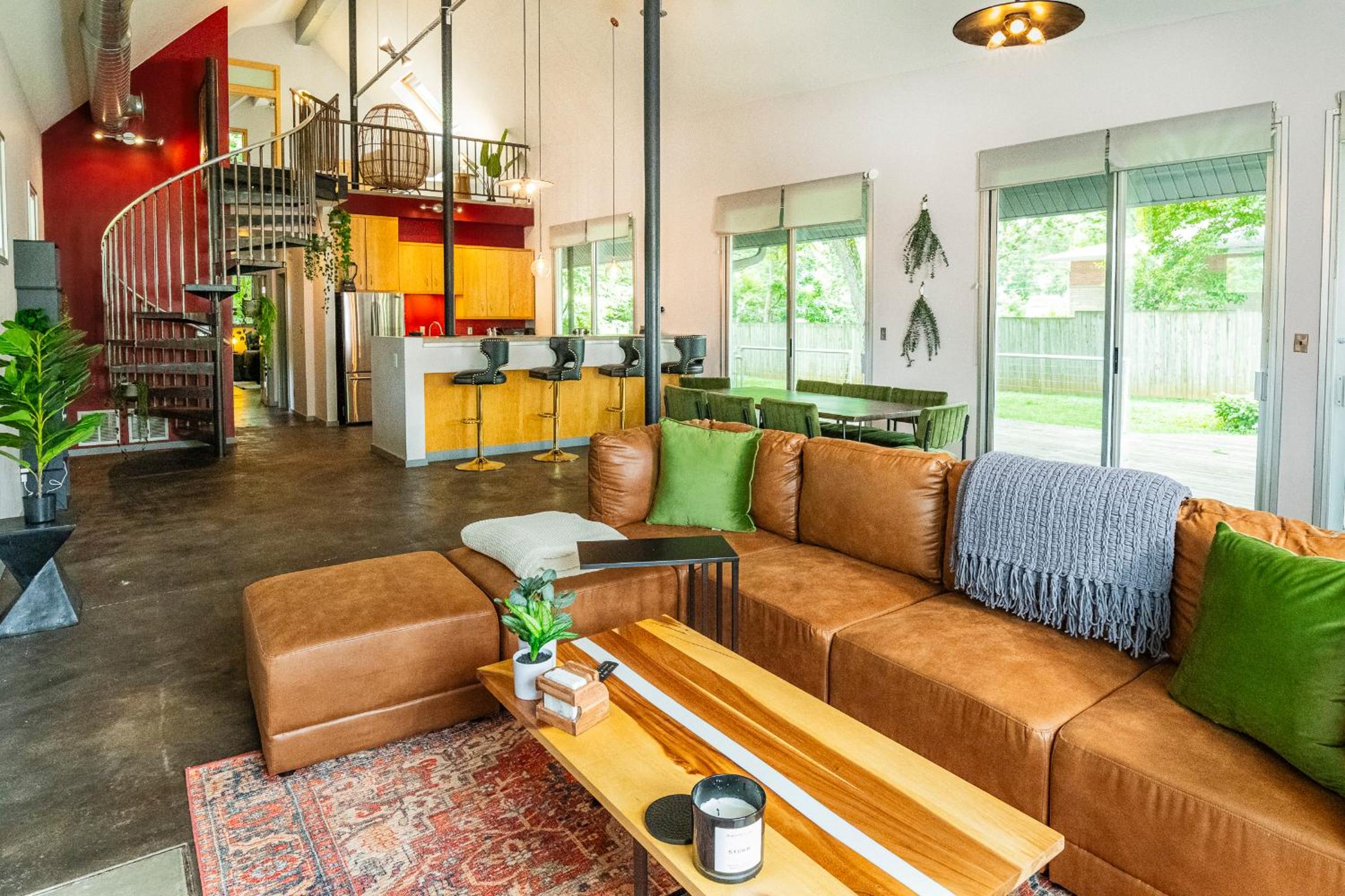 Bloomington Vacations - Private Loft Close to IU, King Bed, Whirlpool Tub - Property Image 1