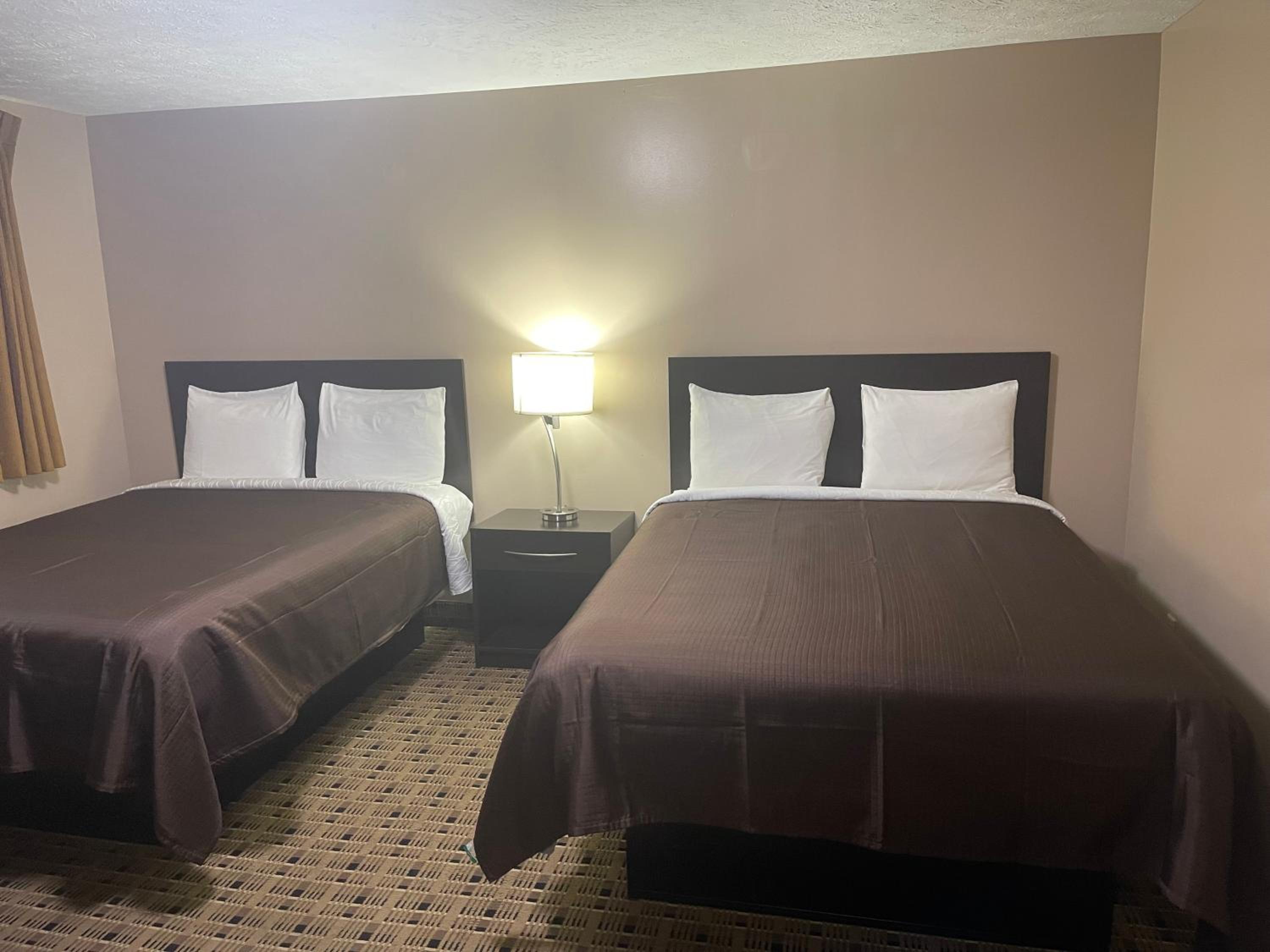 Economy Inn & Suites