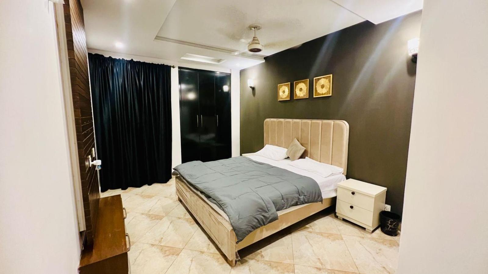 luxury 2 Bedroom Apartment
