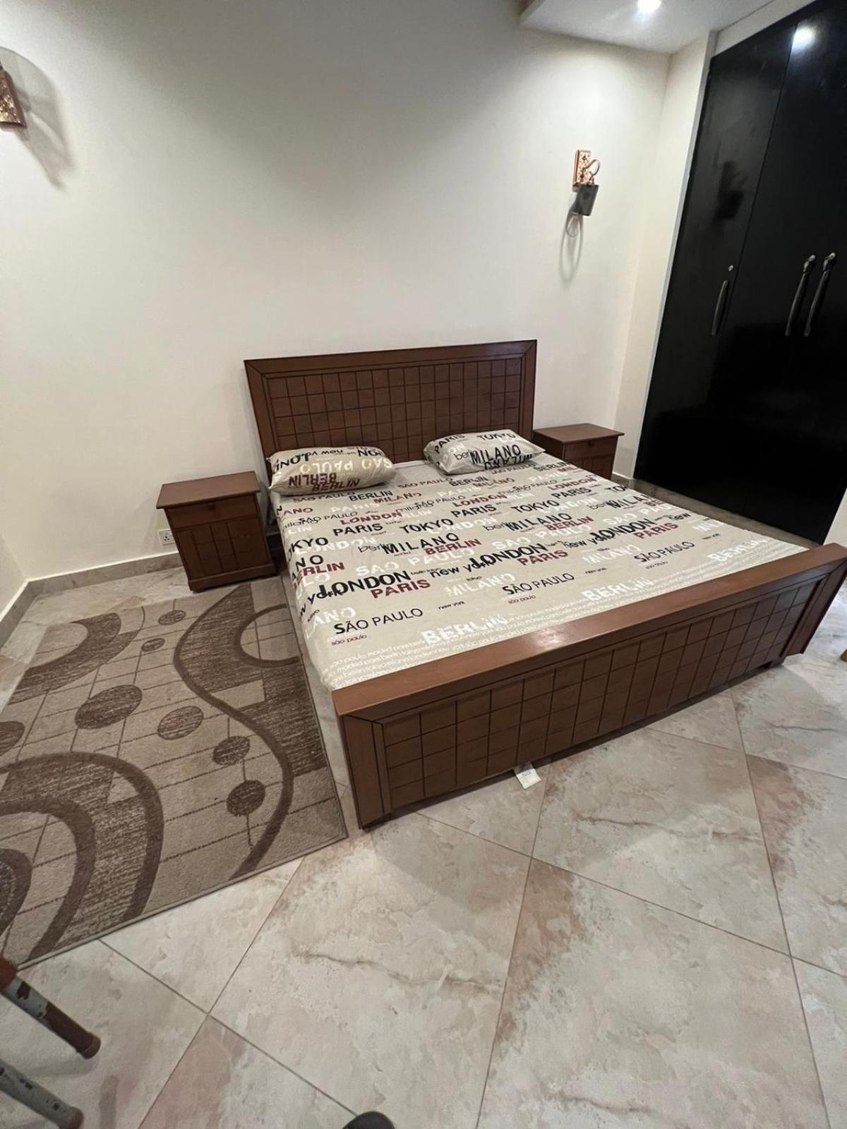 luxury 2 Bedroom Apartment