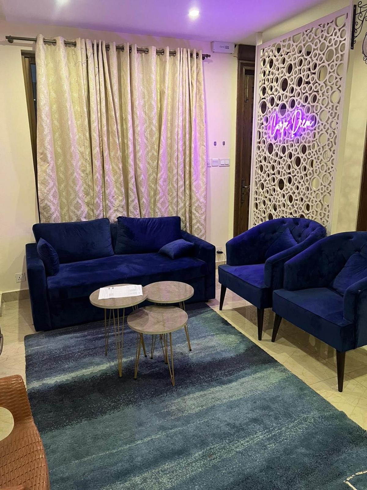 luxury 2 Bedroom Apartment