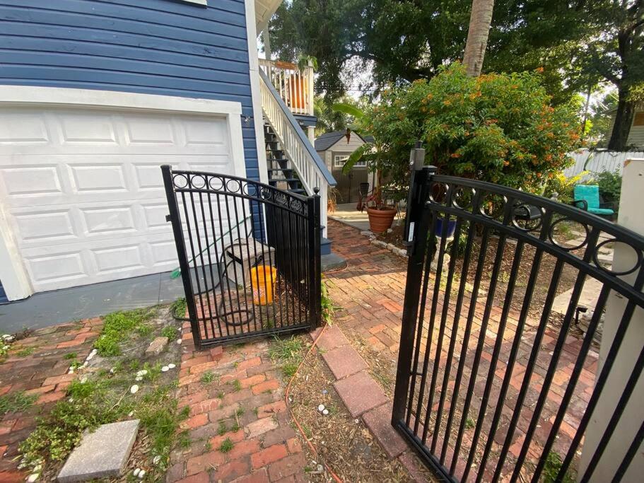 Ybor Heights 1br 1ba off N Nebraska view 2