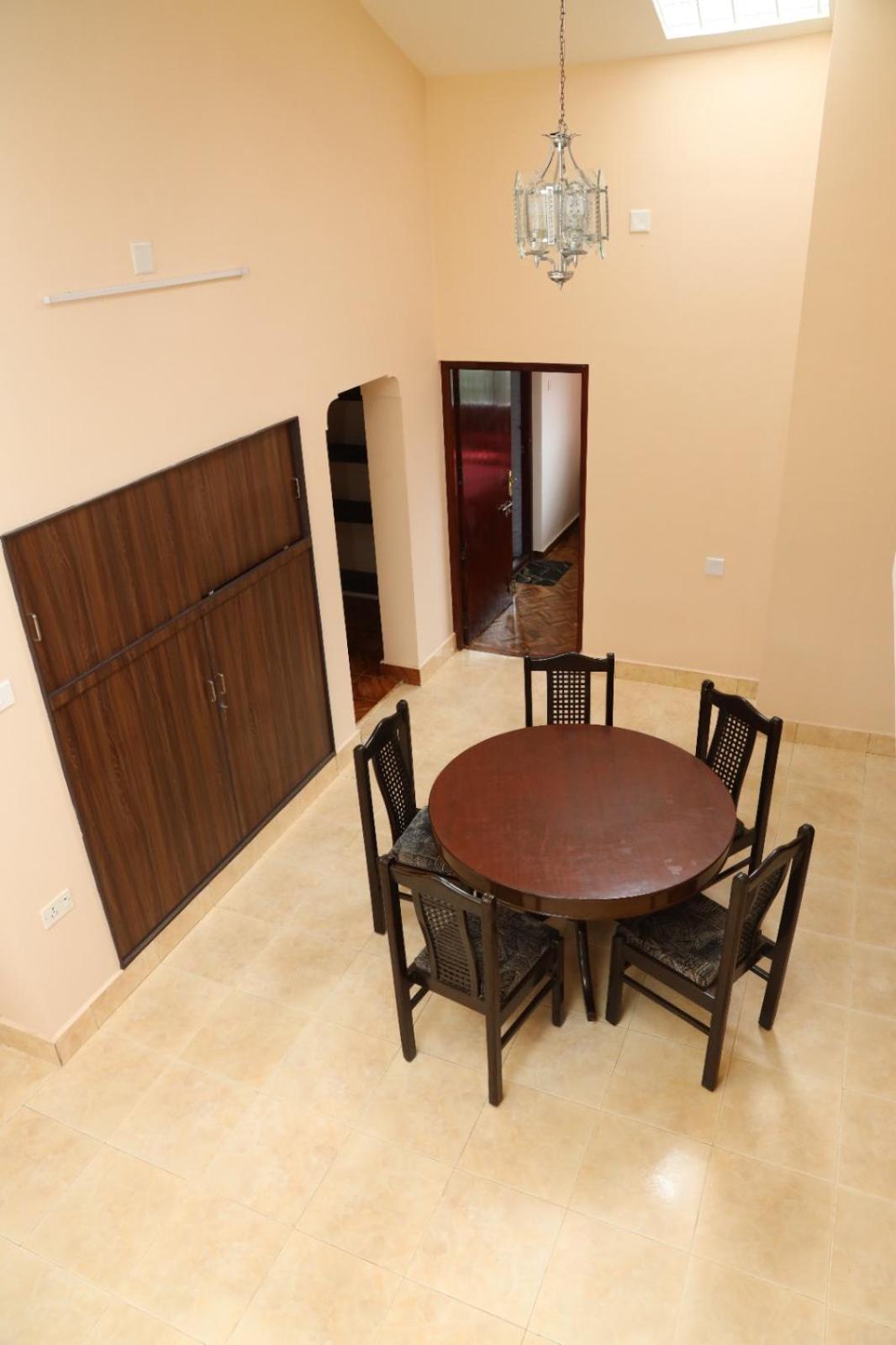 Rosewood 2 view 3