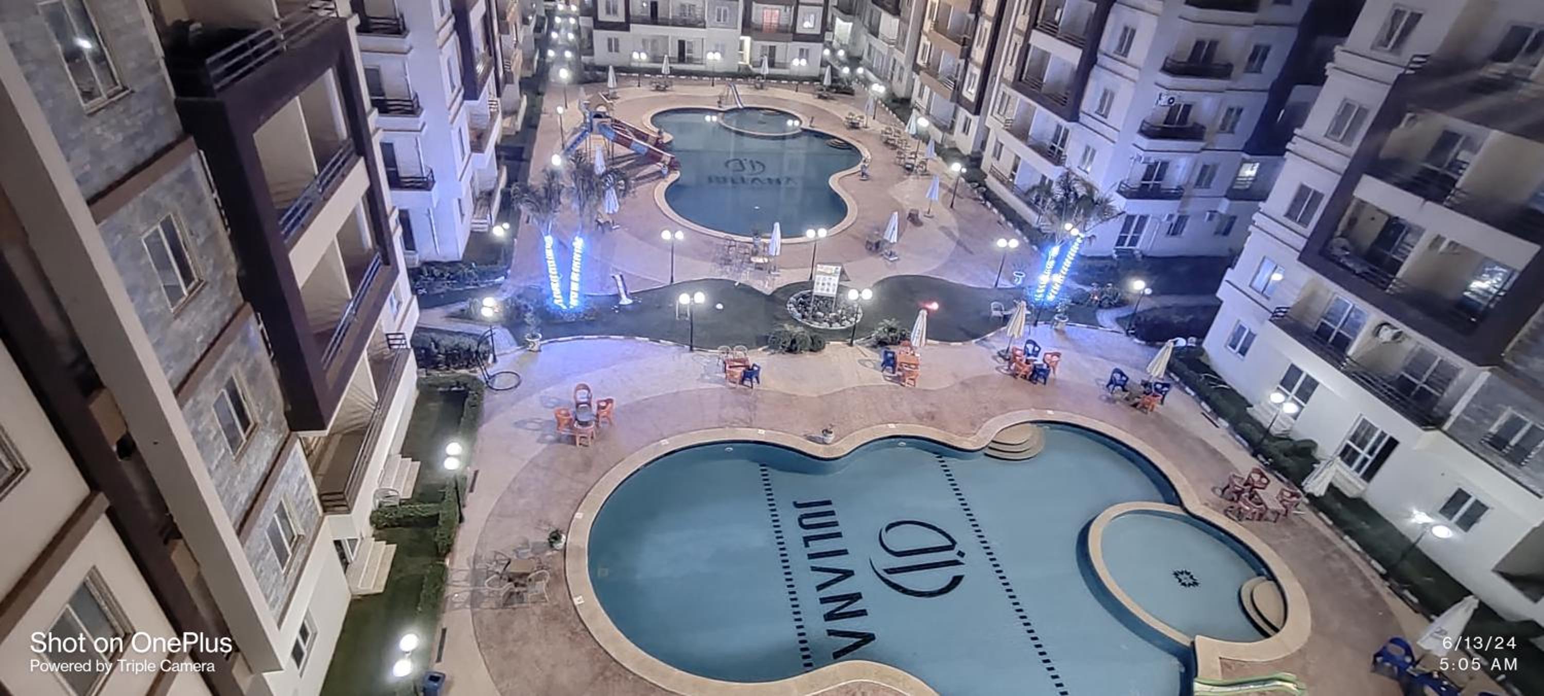 Juliana Resort Pool VIP