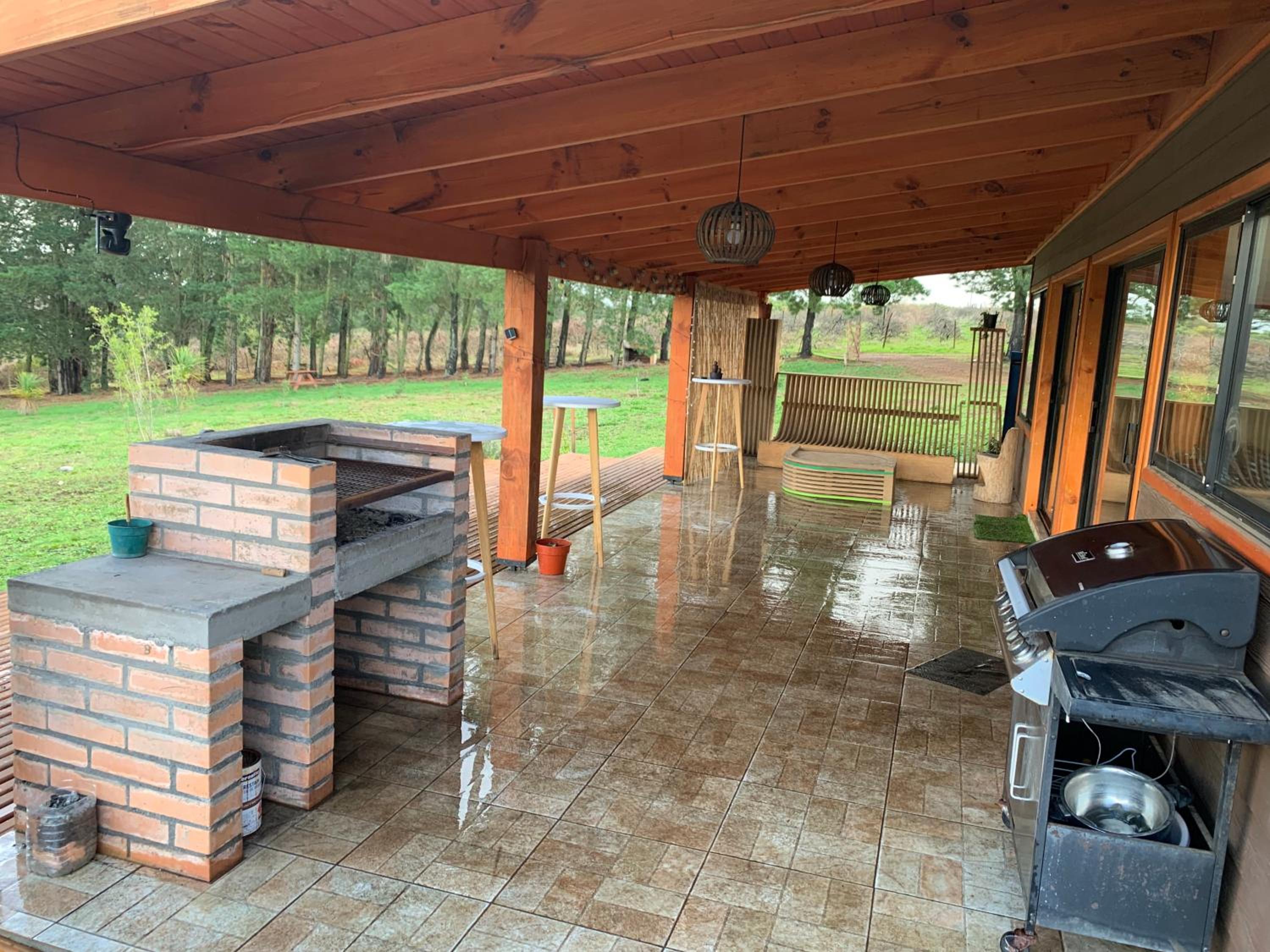 Casa de campo con tinaja en Los Ángeles