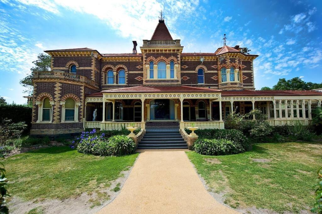 Opposite Rippon Lea Estate