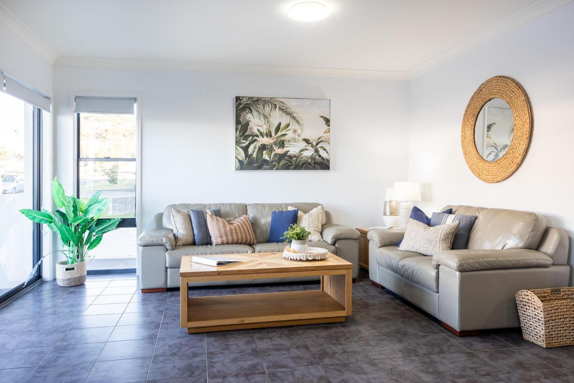 Mollymook Luxury Beachfront Apartment 3