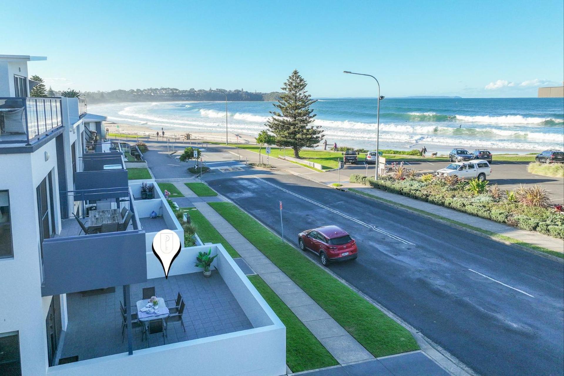 Mollymook Luxury Beachfront Apartment 3