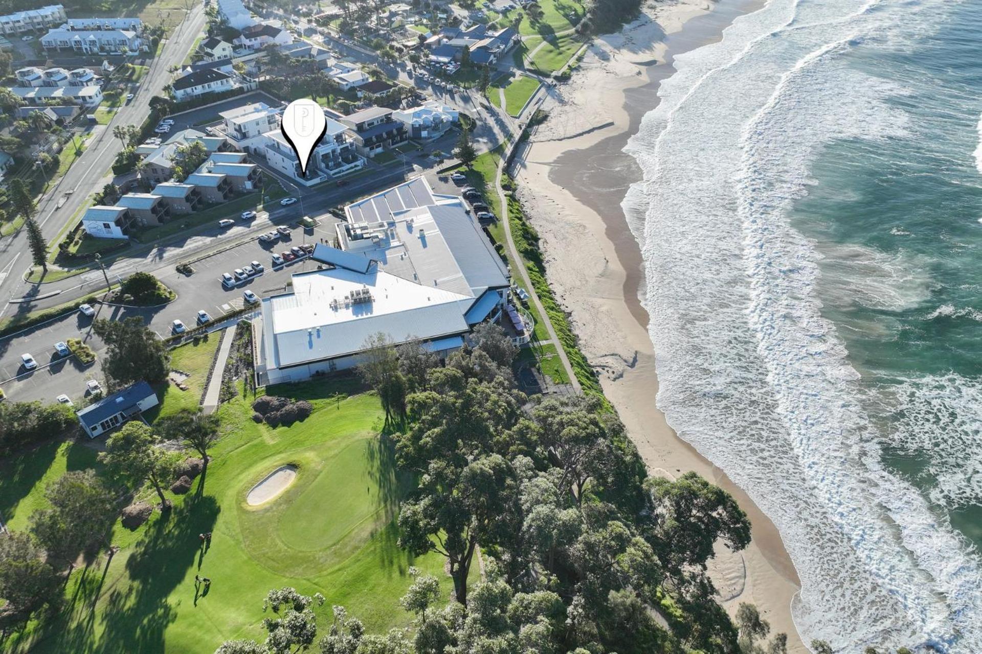 Mollymook Luxury Beachfront Apartment 3