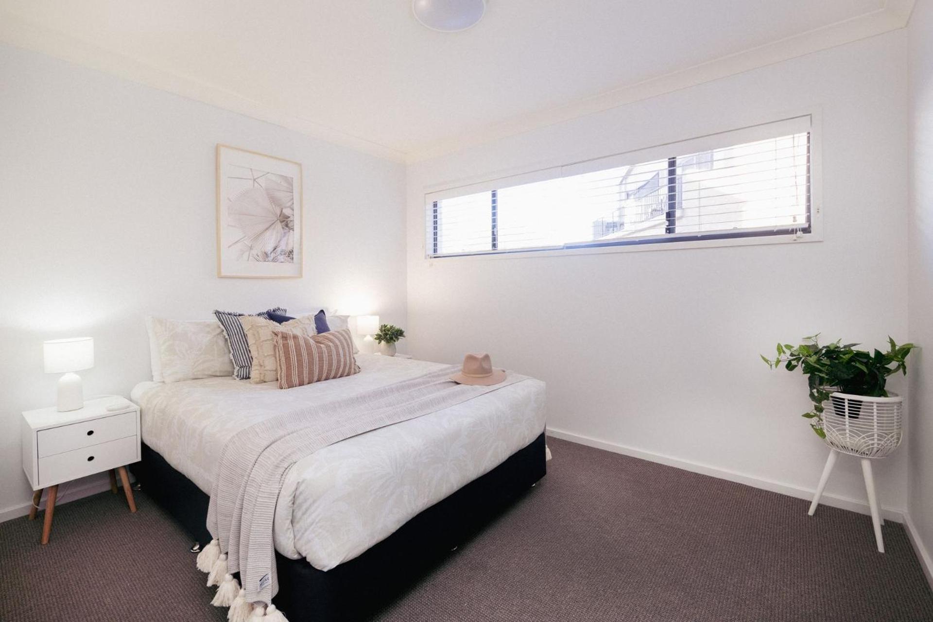 Mollymook Luxury Beachfront Apartment 3