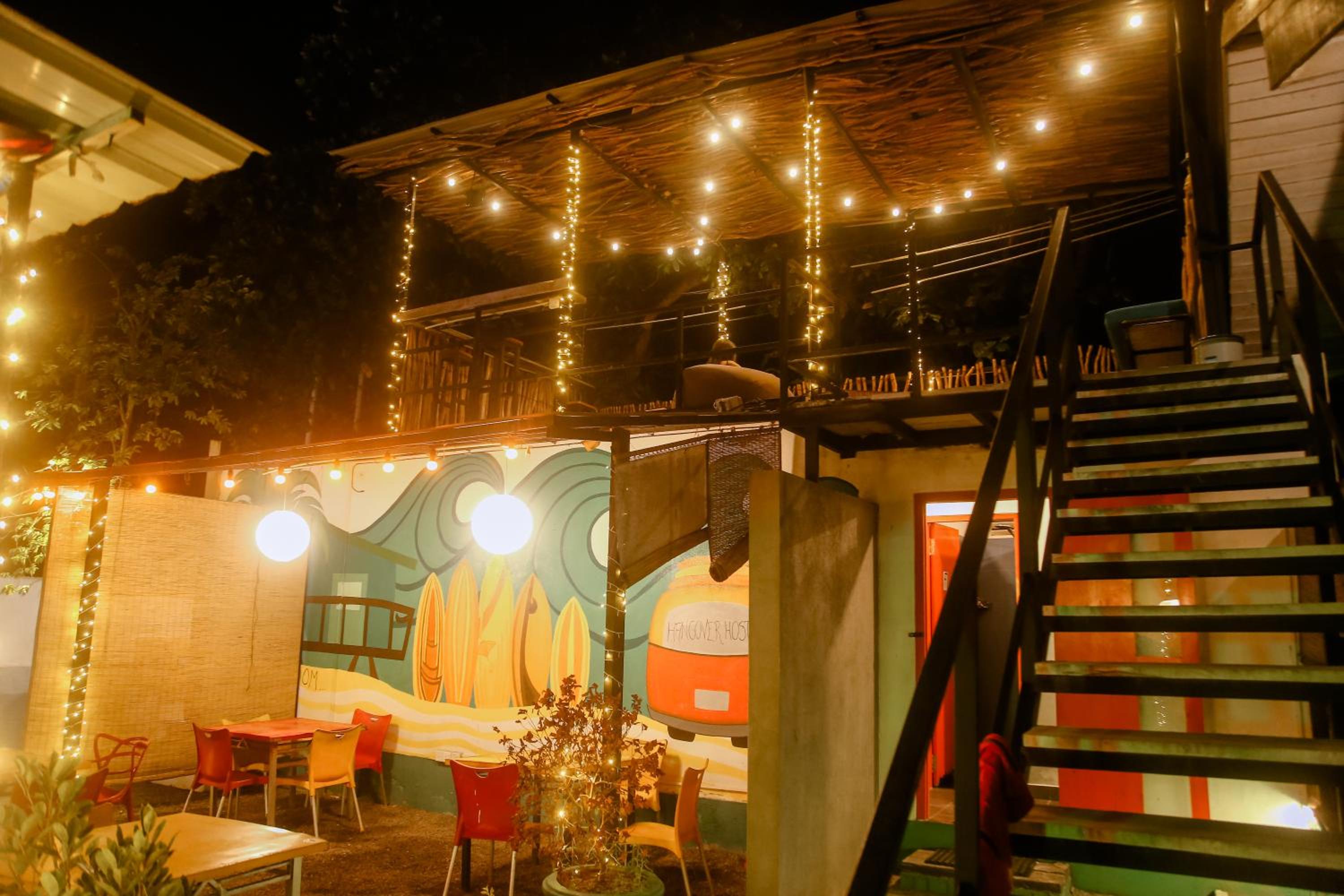 Hangover Hostels Mirissa