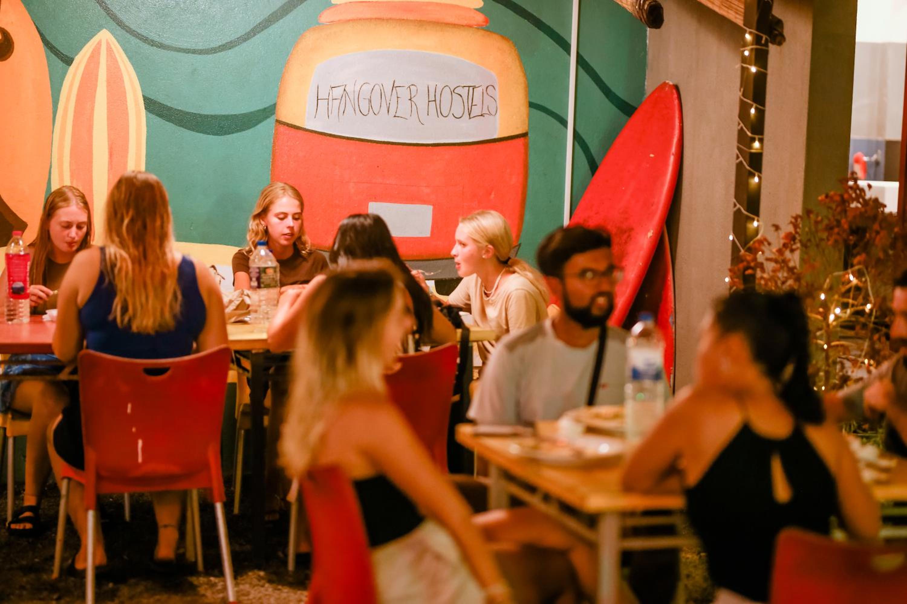 Hangover Hostels Mirissa