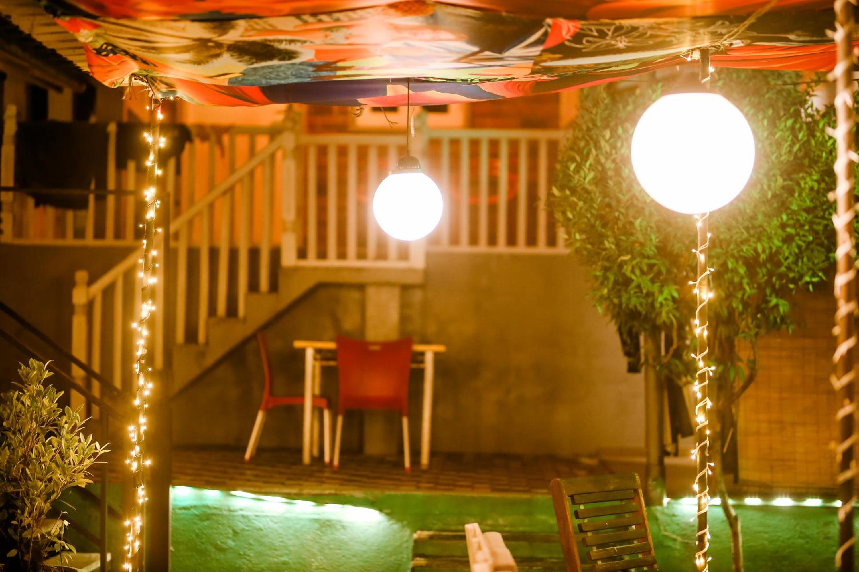 Hangover Hostels Mirissa
