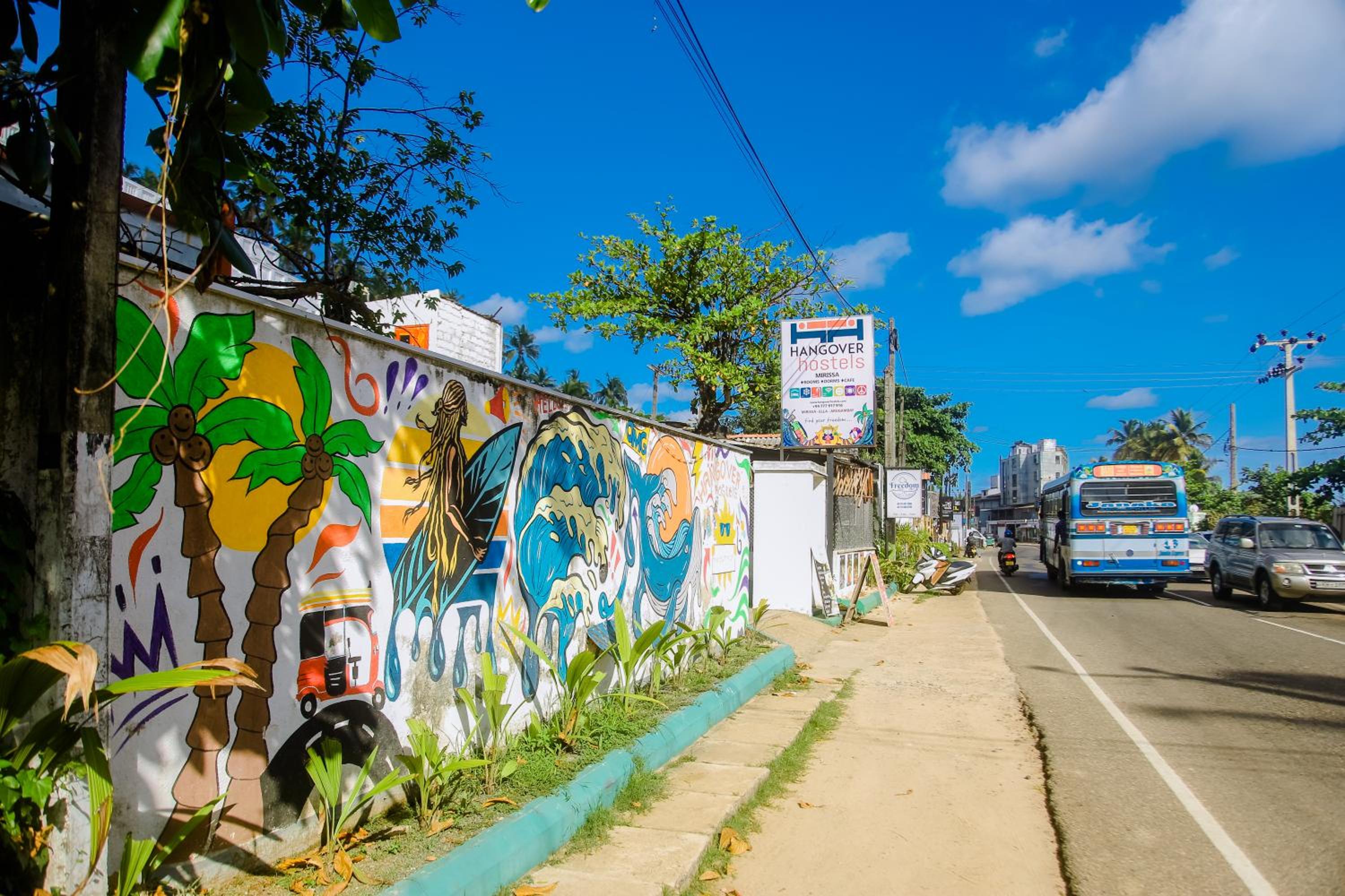 Hangover Hostels Mirissa