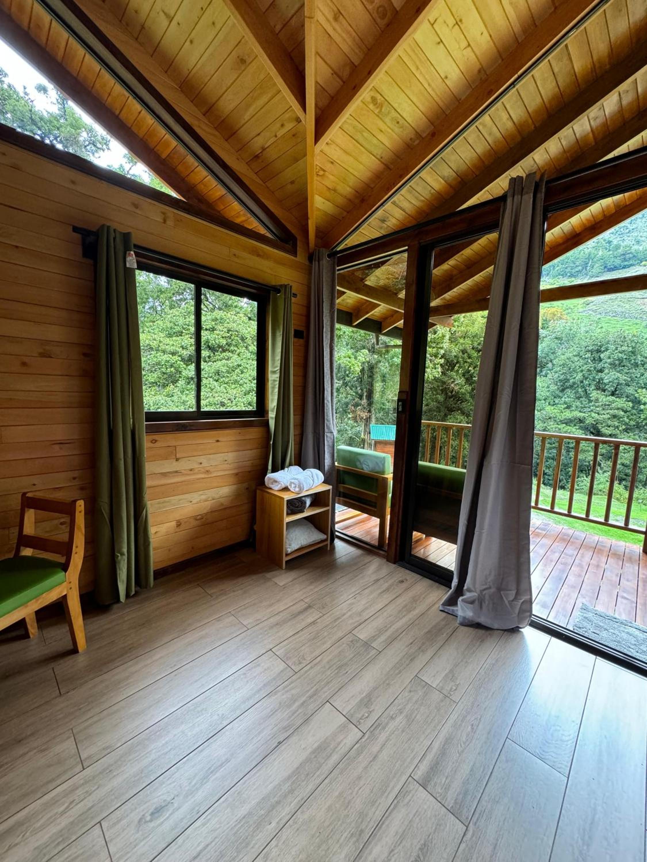 Entre Árboles Lodge