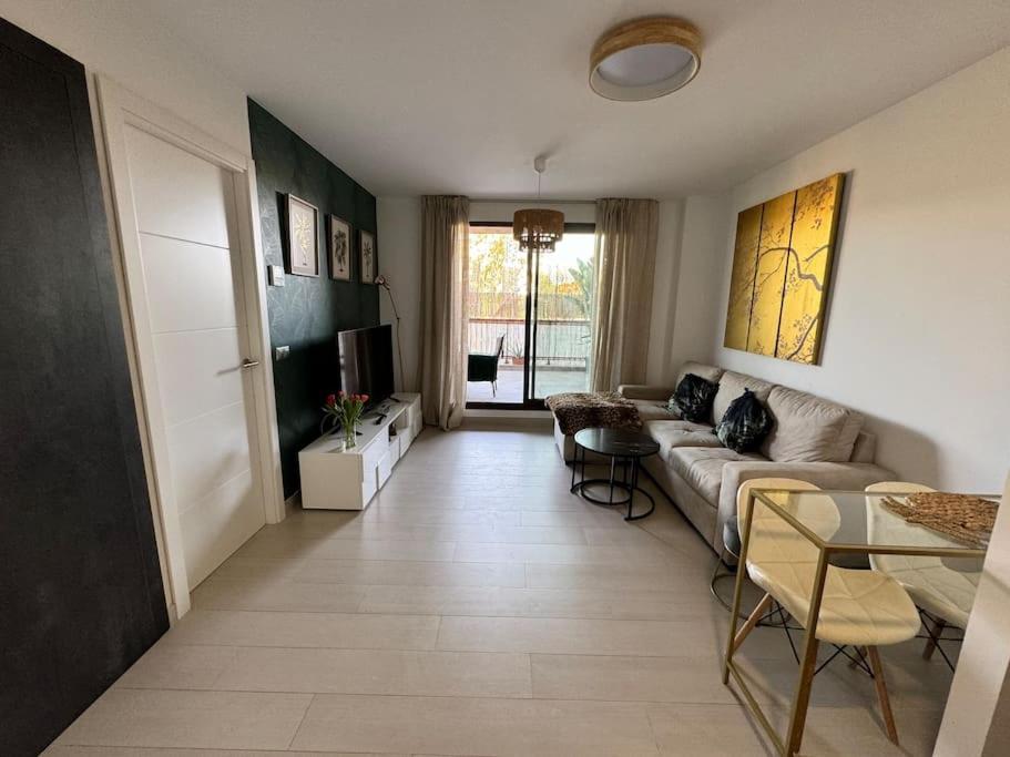 Apartamento con gran Terraza