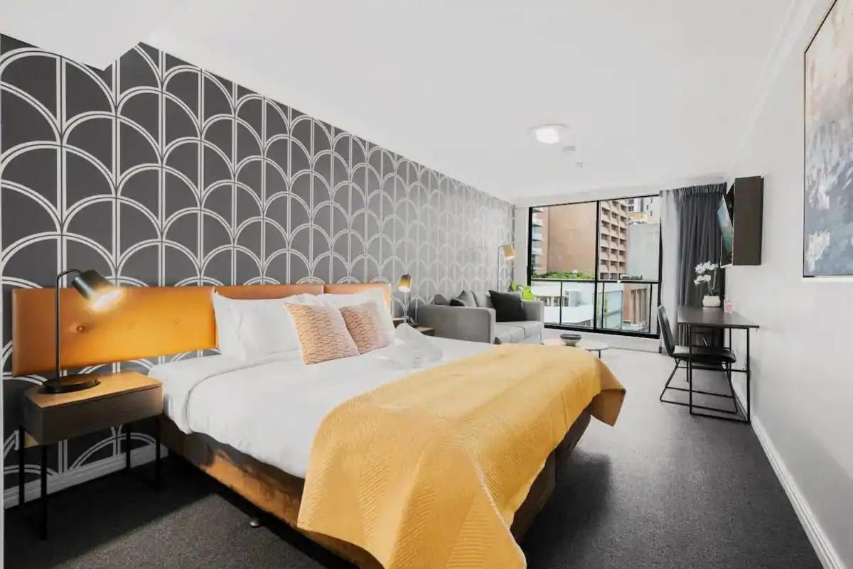 hotel room