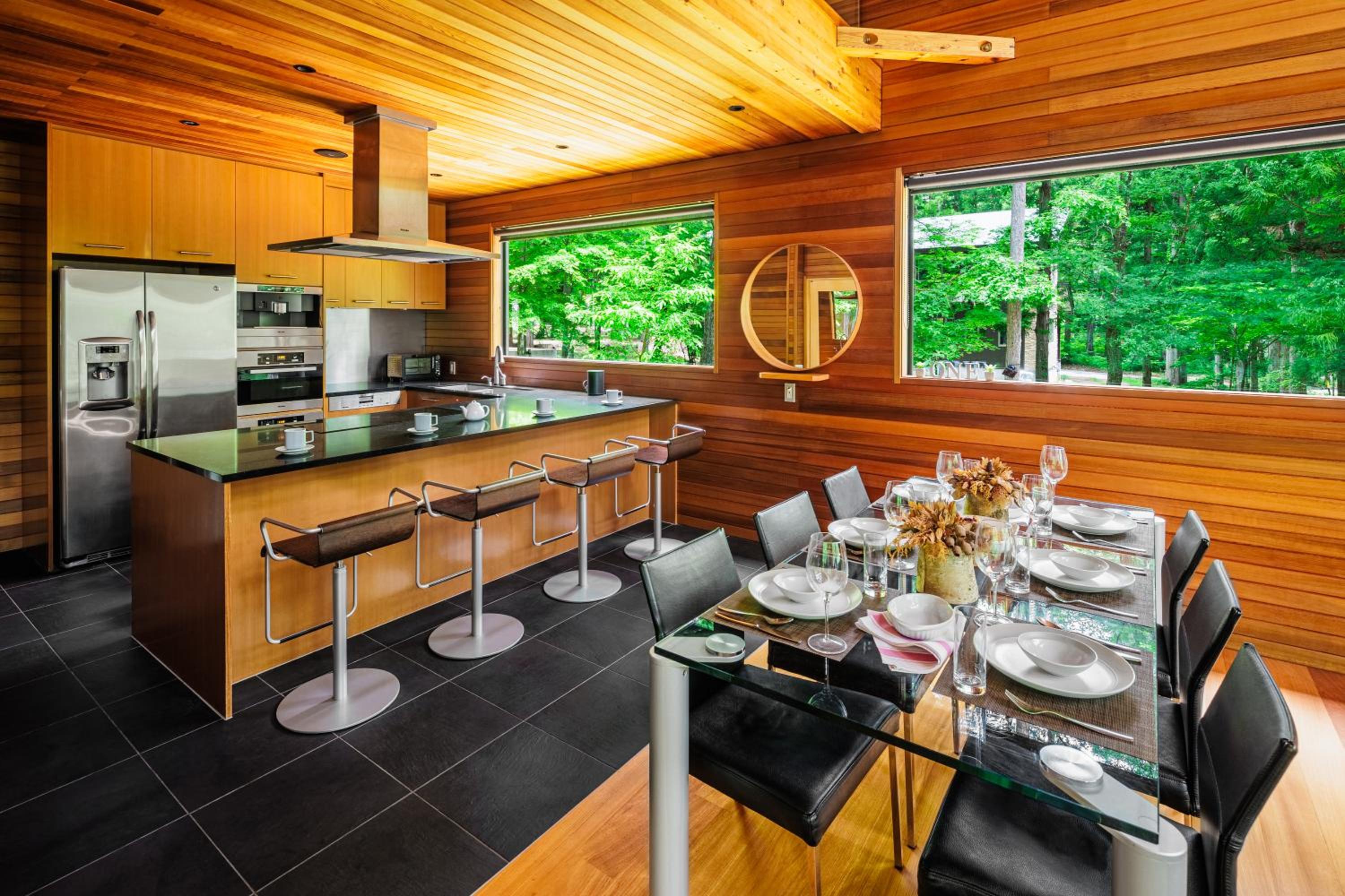 Phoenix Chalets by HHG